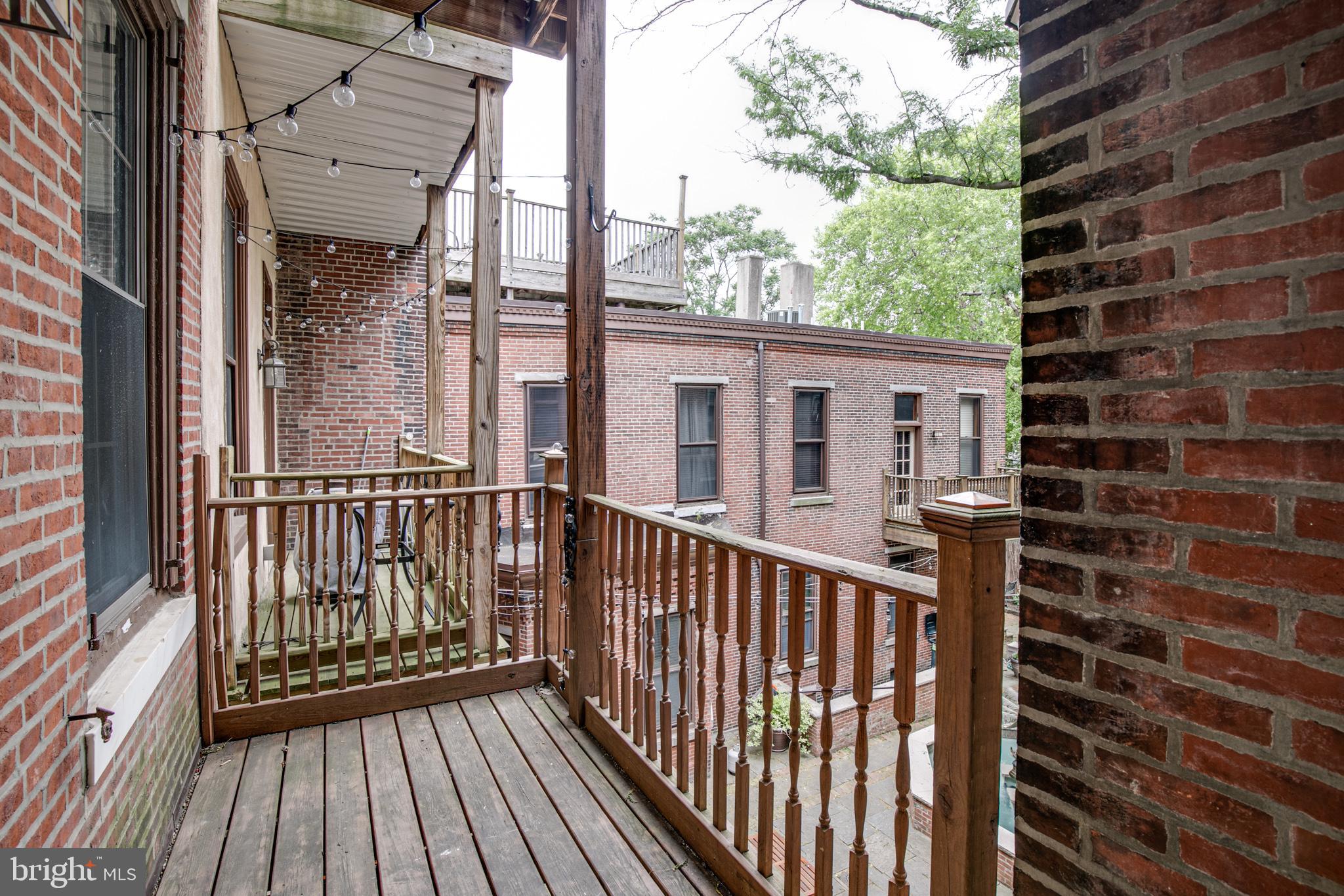FAIRMOUNT - Residential