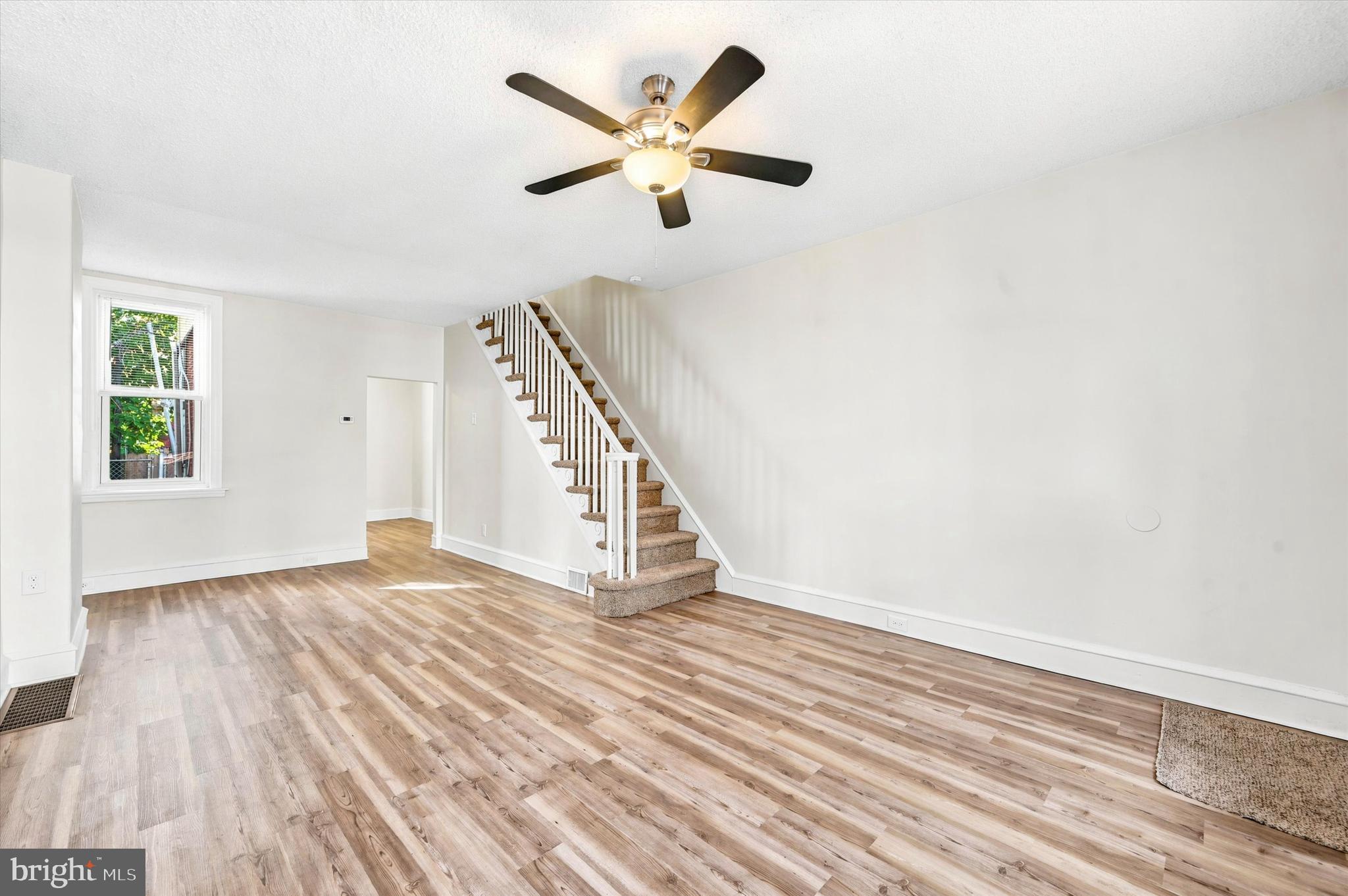 PORT RICHMOND - Residential