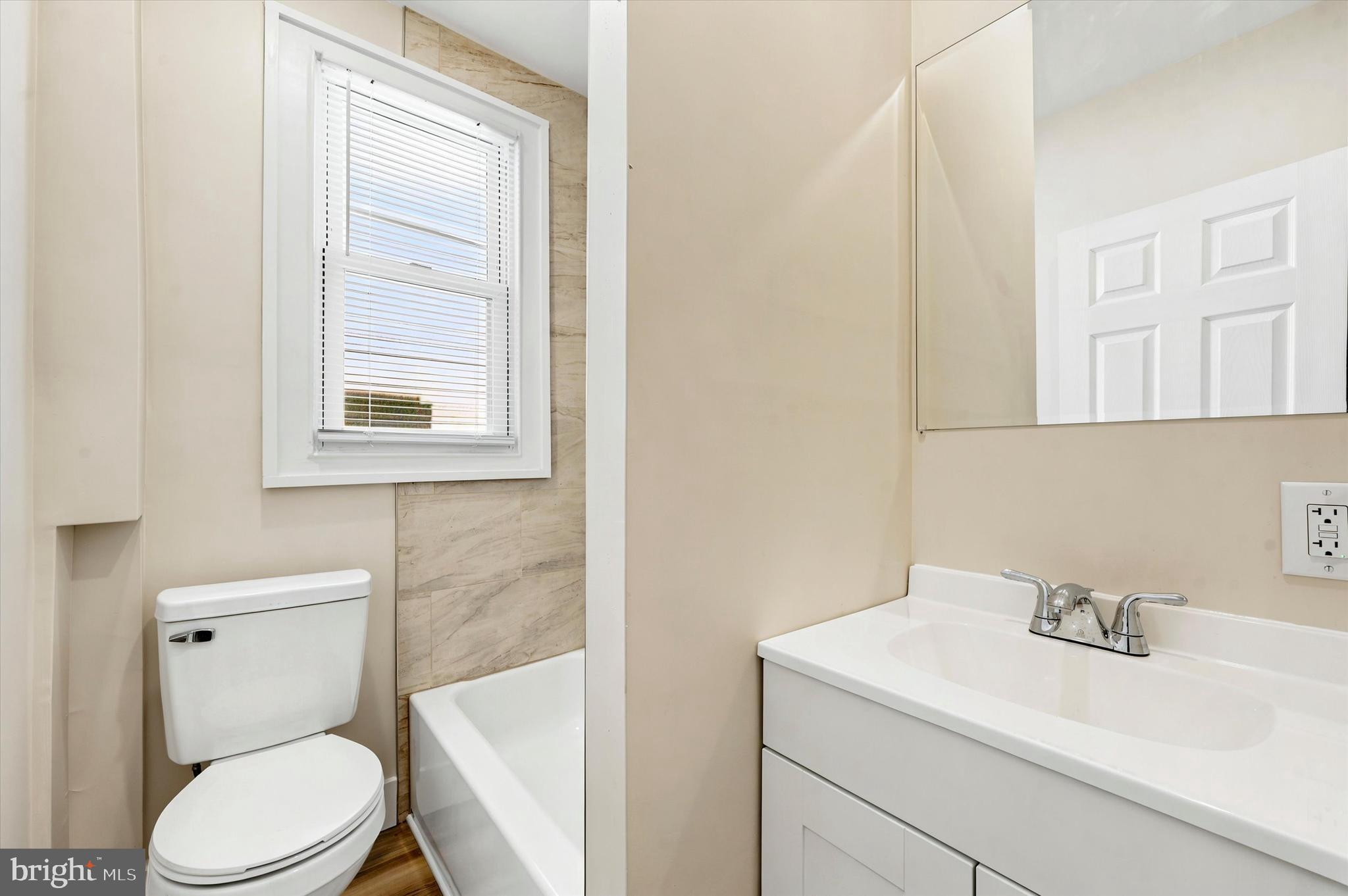 PORT RICHMOND - Residential