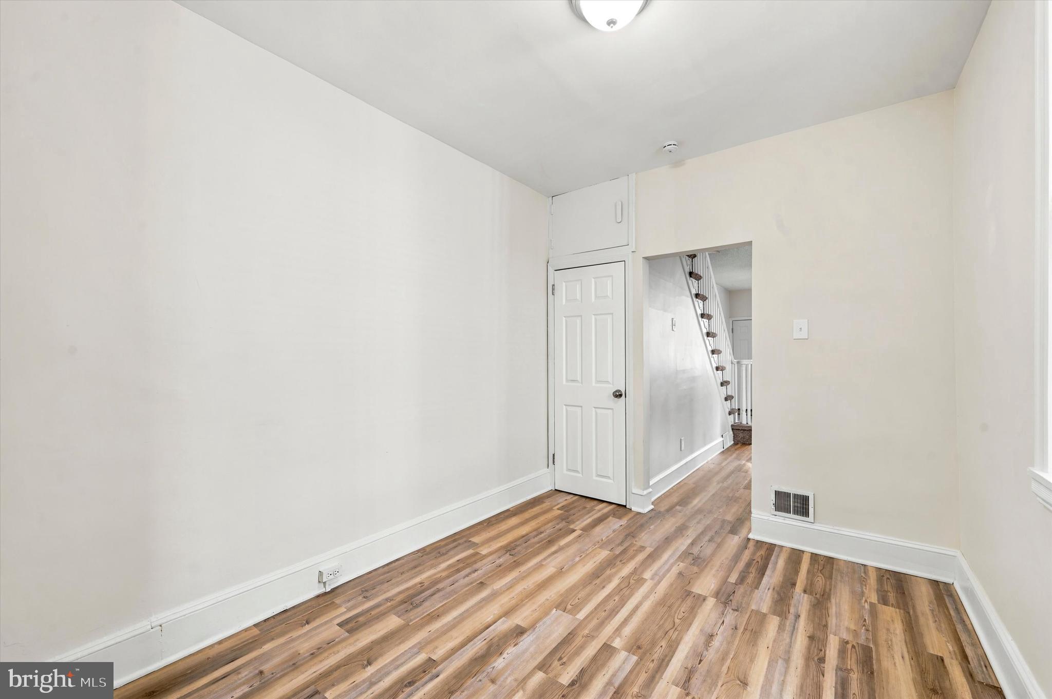 PORT RICHMOND - Residential