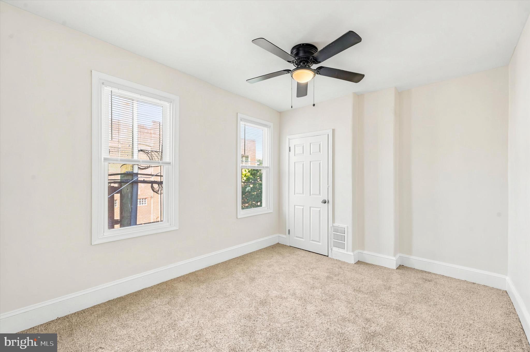 PORT RICHMOND - Residential