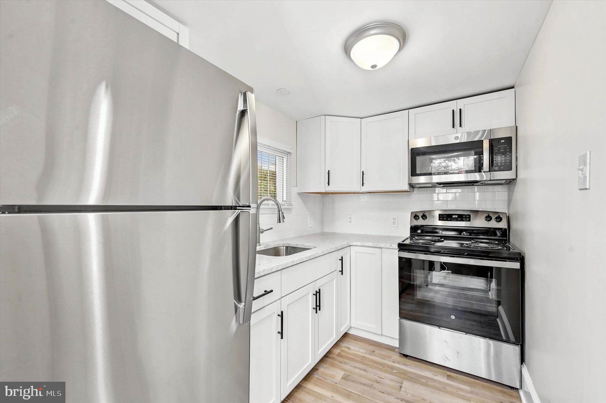 PORT RICHMOND - Residential