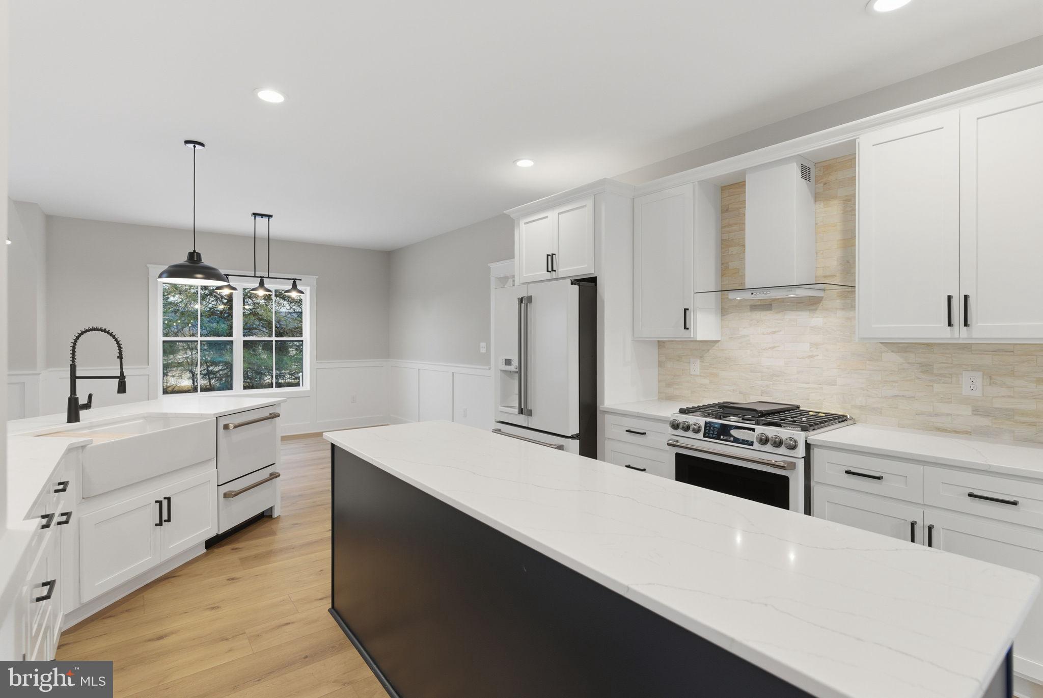 HALLMARK GLEN - Residential