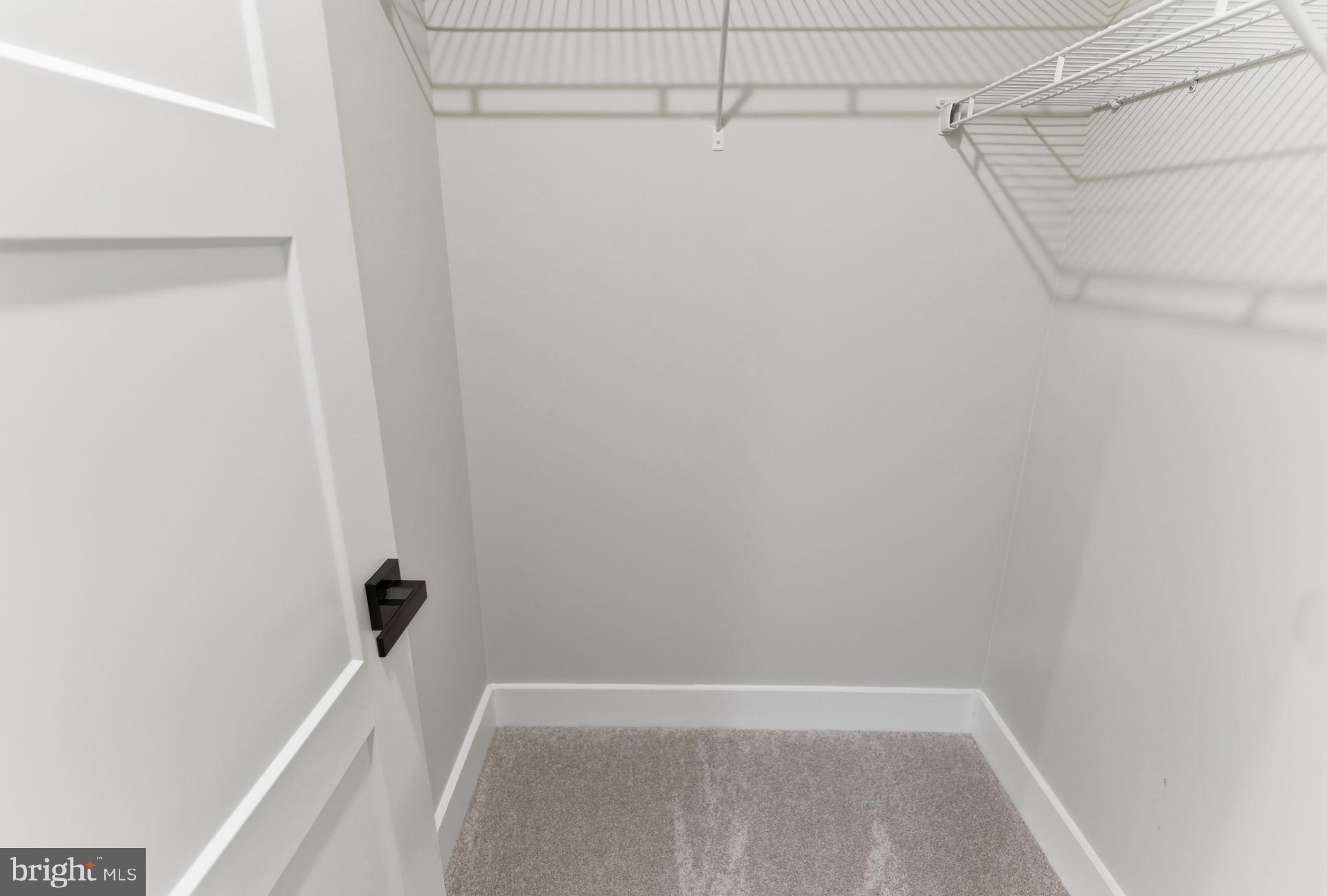 HALLMARK GLEN - Residential
