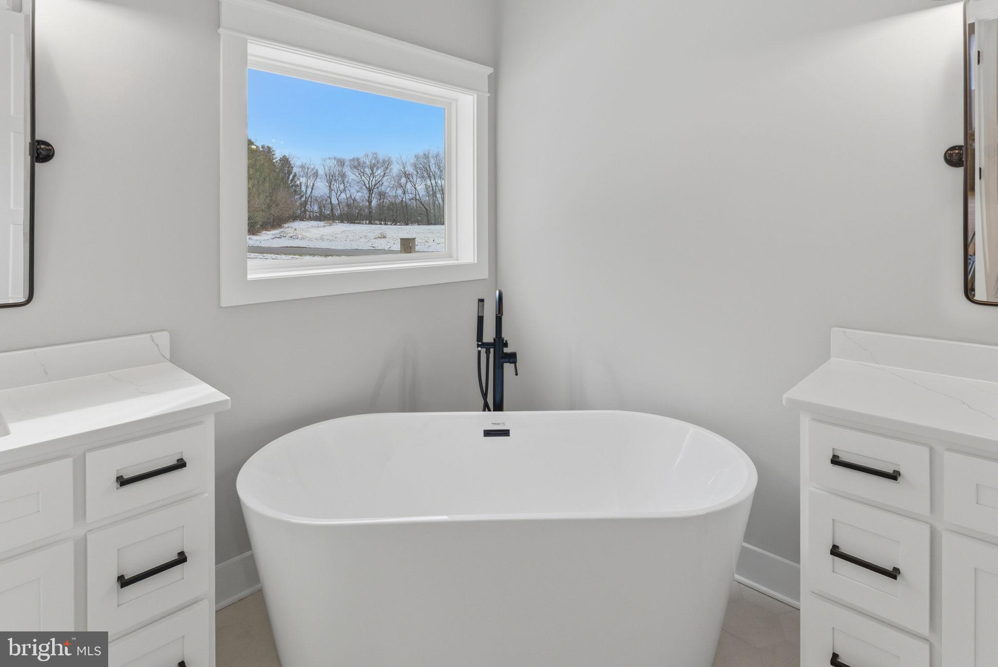 HALLMARK GLEN - Residential