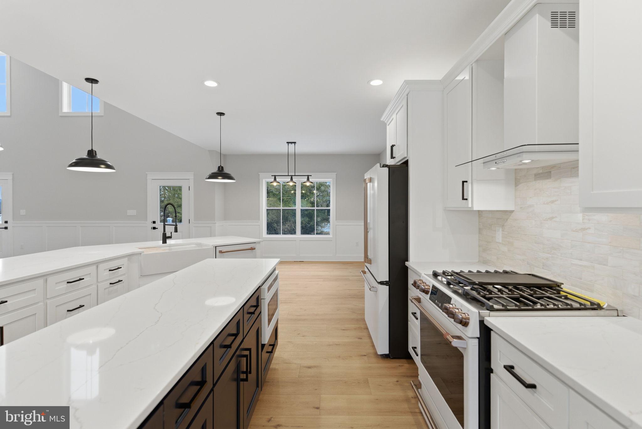 HALLMARK GLEN - Residential