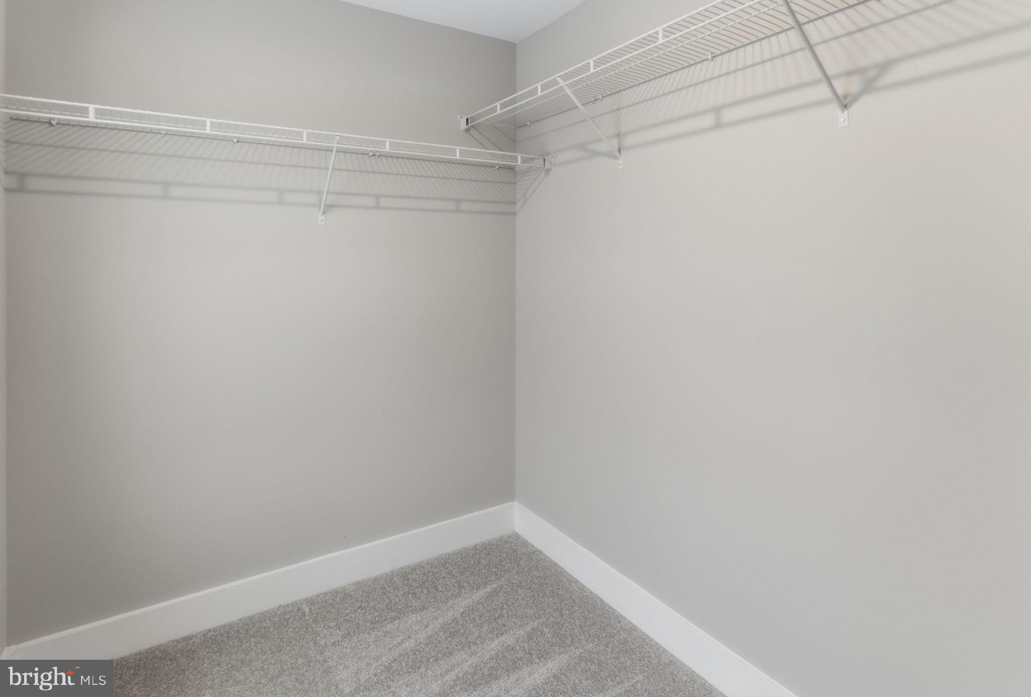 HALLMARK GLEN - Residential