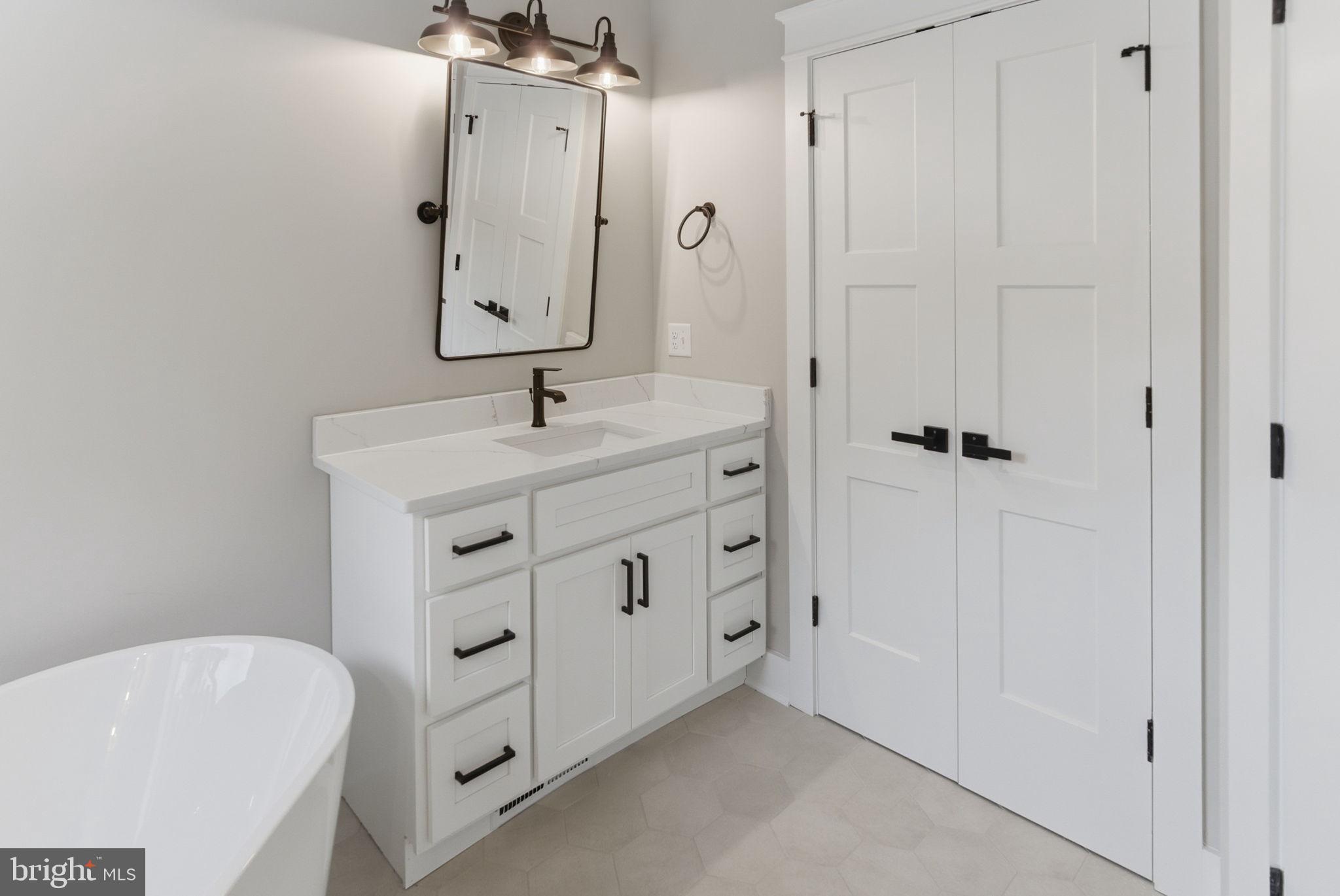 HALLMARK GLEN - Residential