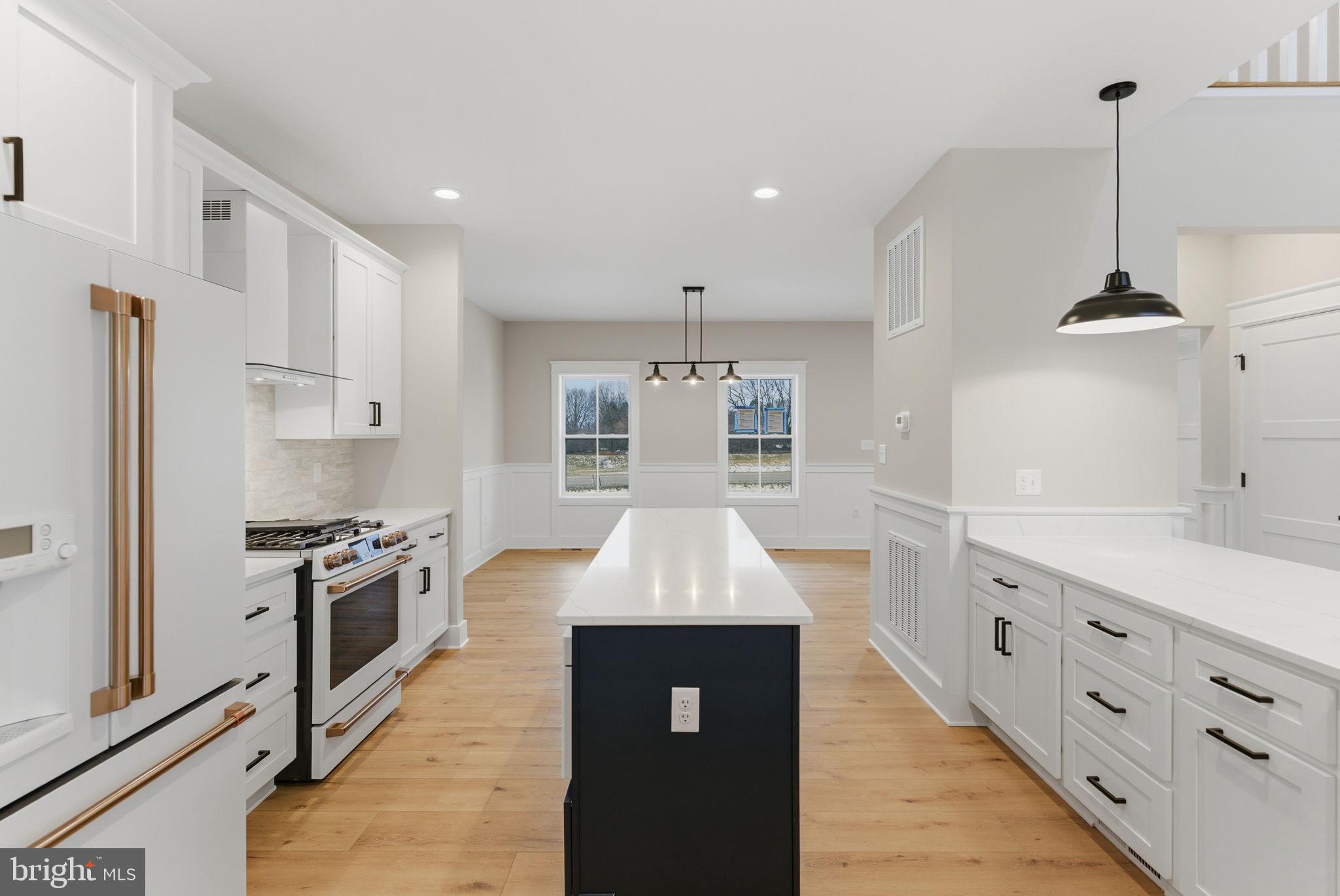 HALLMARK GLEN - Residential