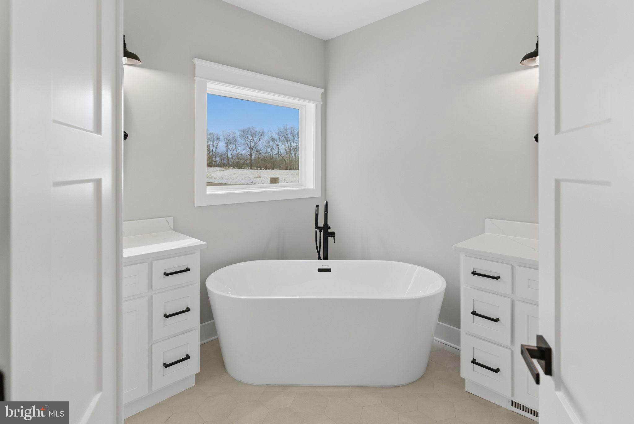 HALLMARK GLEN - Residential