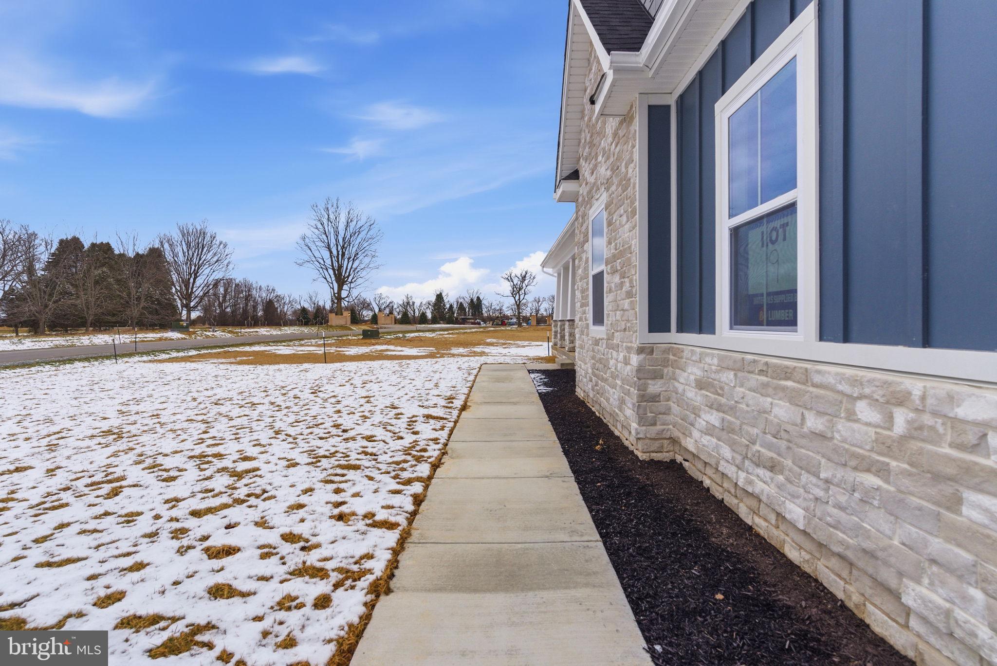 HALLMARK GLEN - Residential