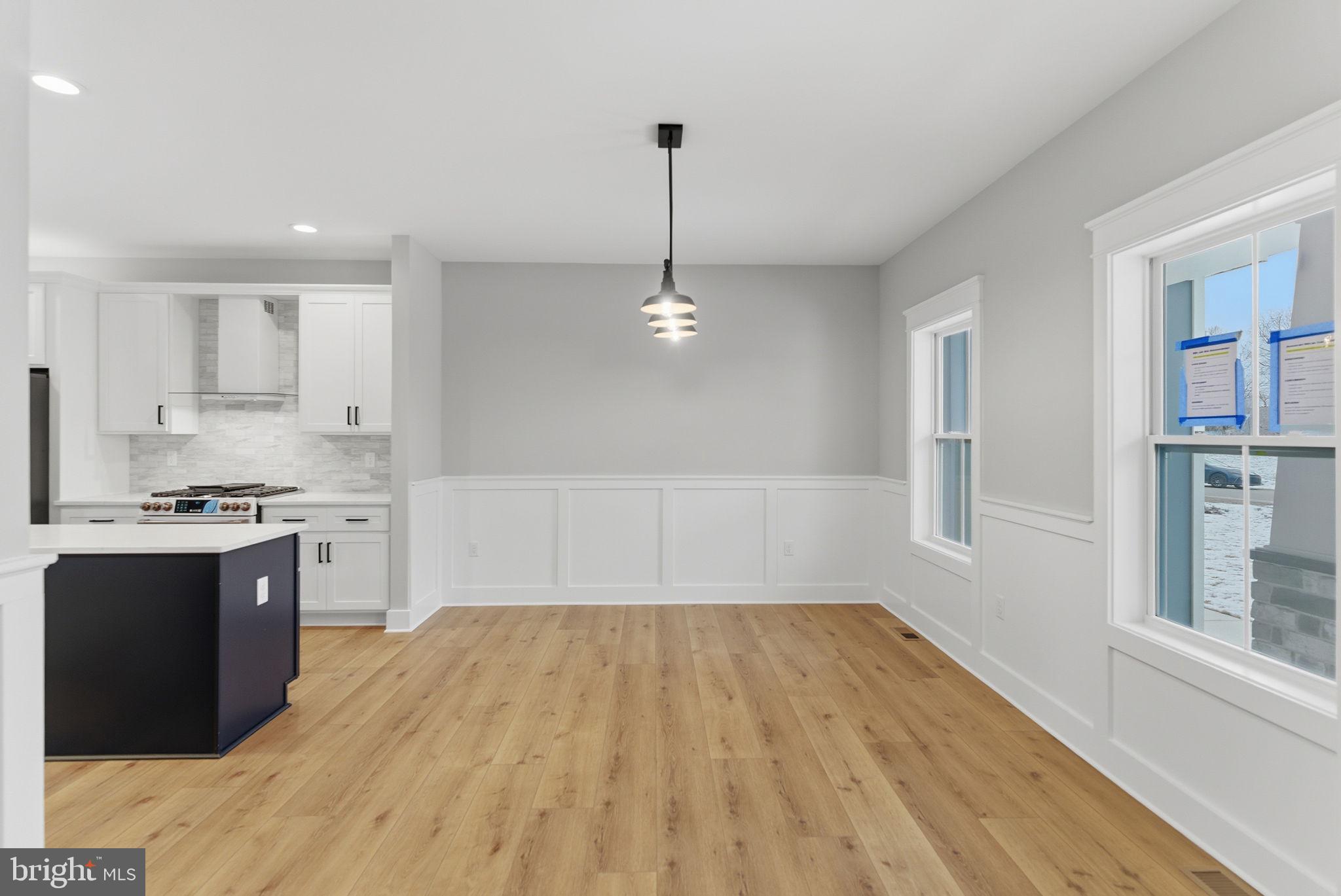 HALLMARK GLEN - Residential