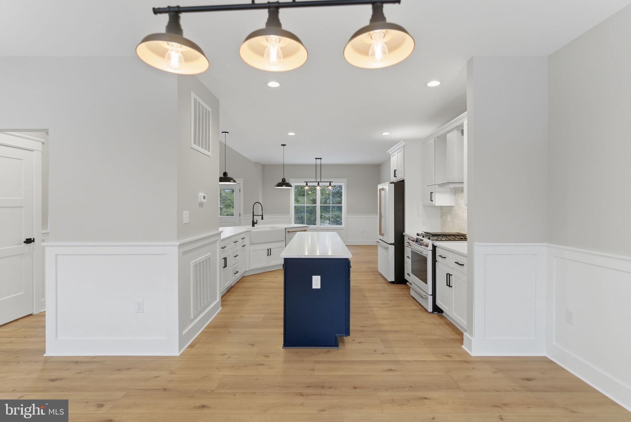 HALLMARK GLEN - Residential