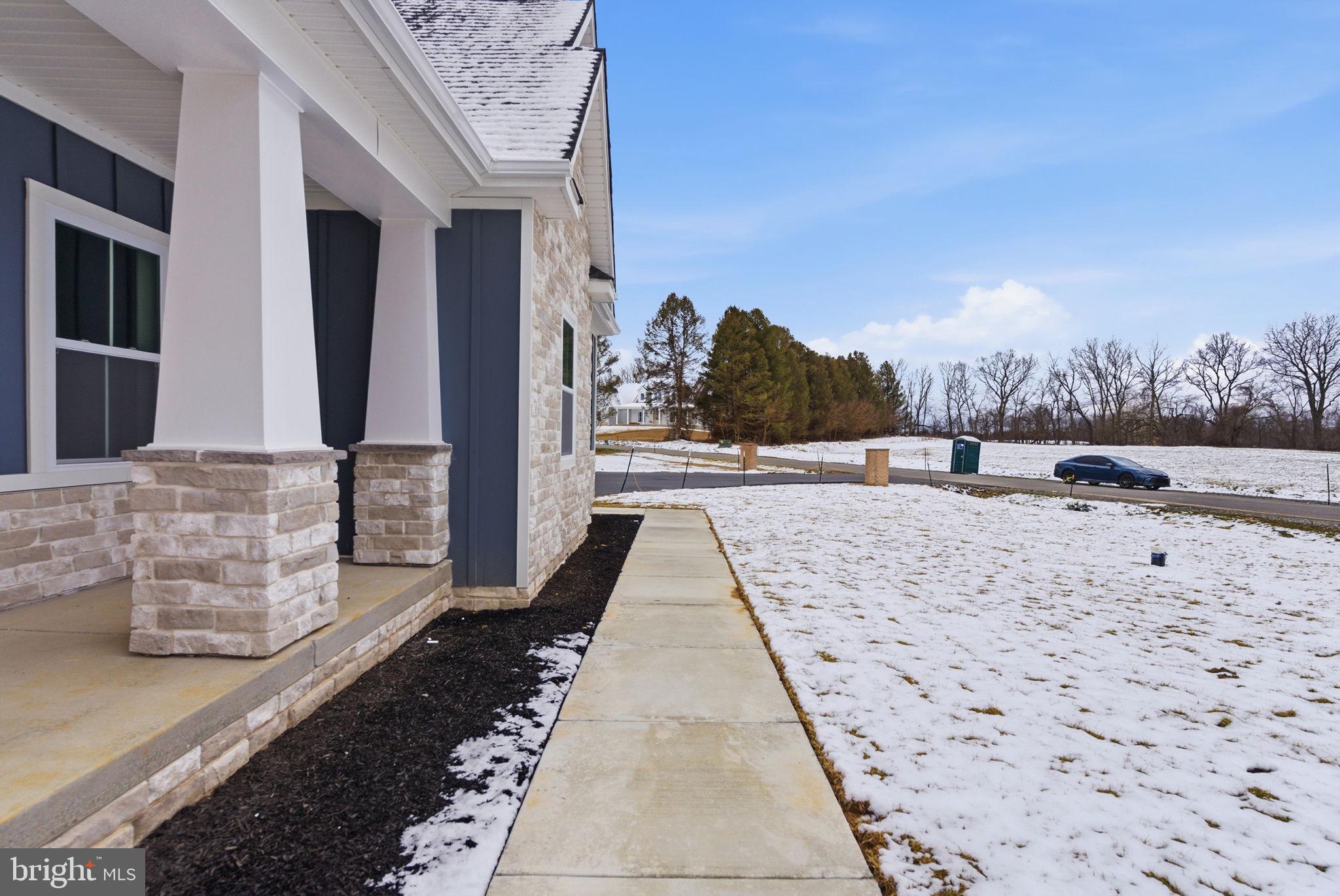 HALLMARK GLEN - Residential