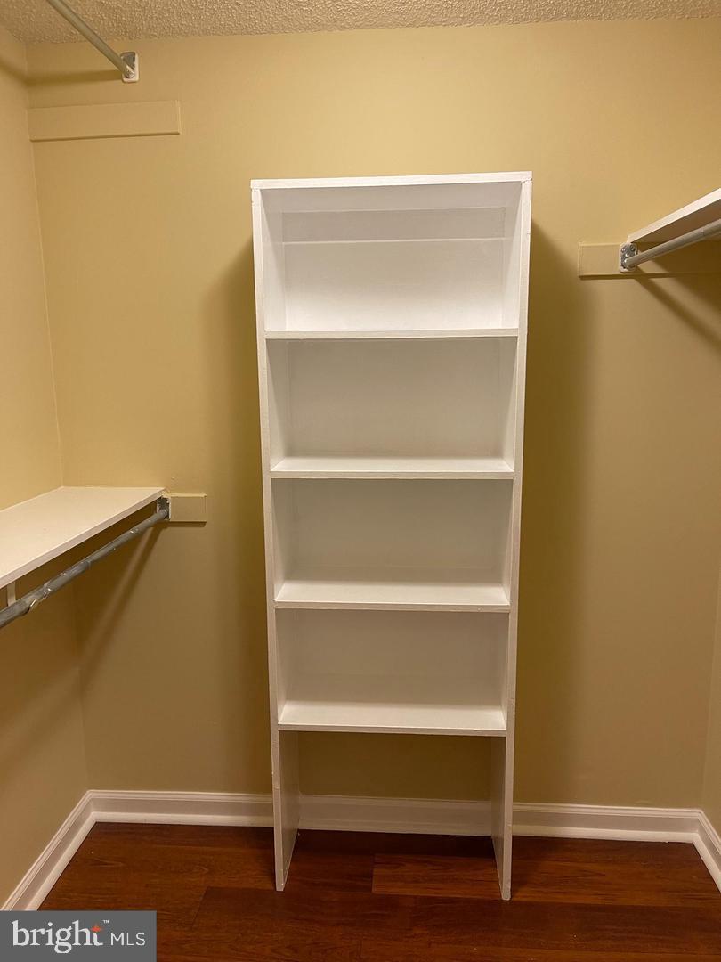 SKYLINE SQUARE CONDO - Residential