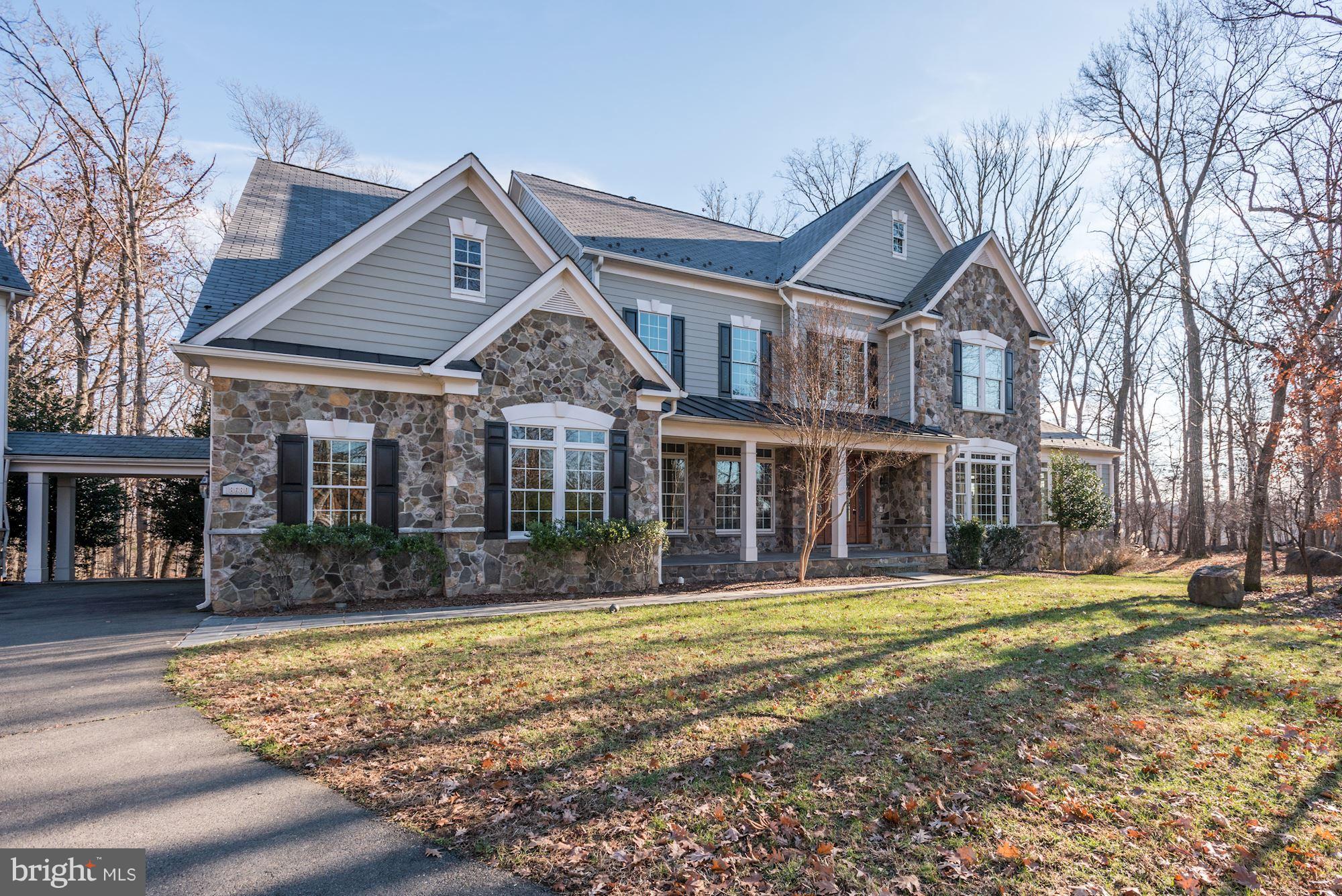 LANSDOWNE ON THE POTOMAC - Residential