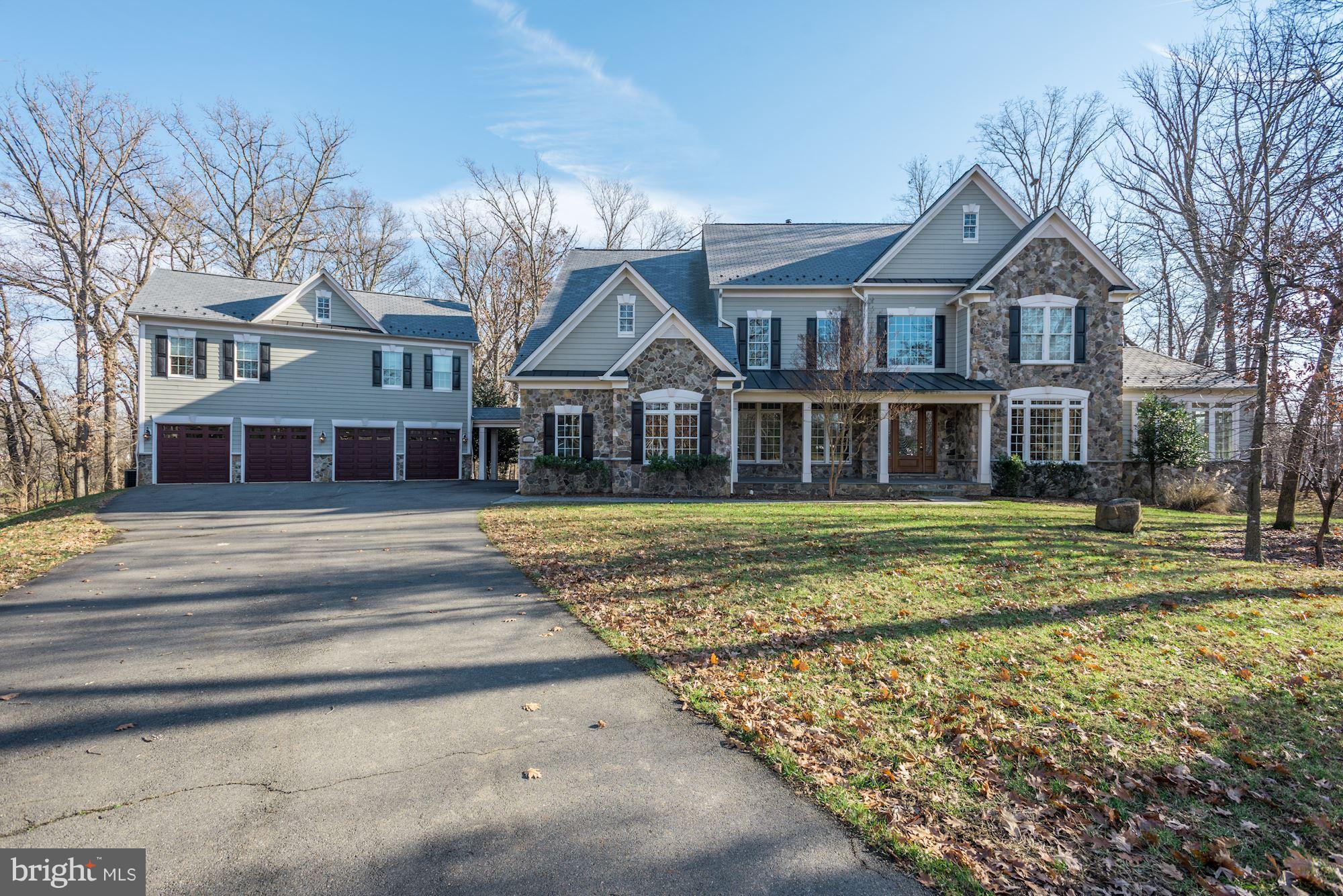 LANSDOWNE ON THE POTOMAC - Residential