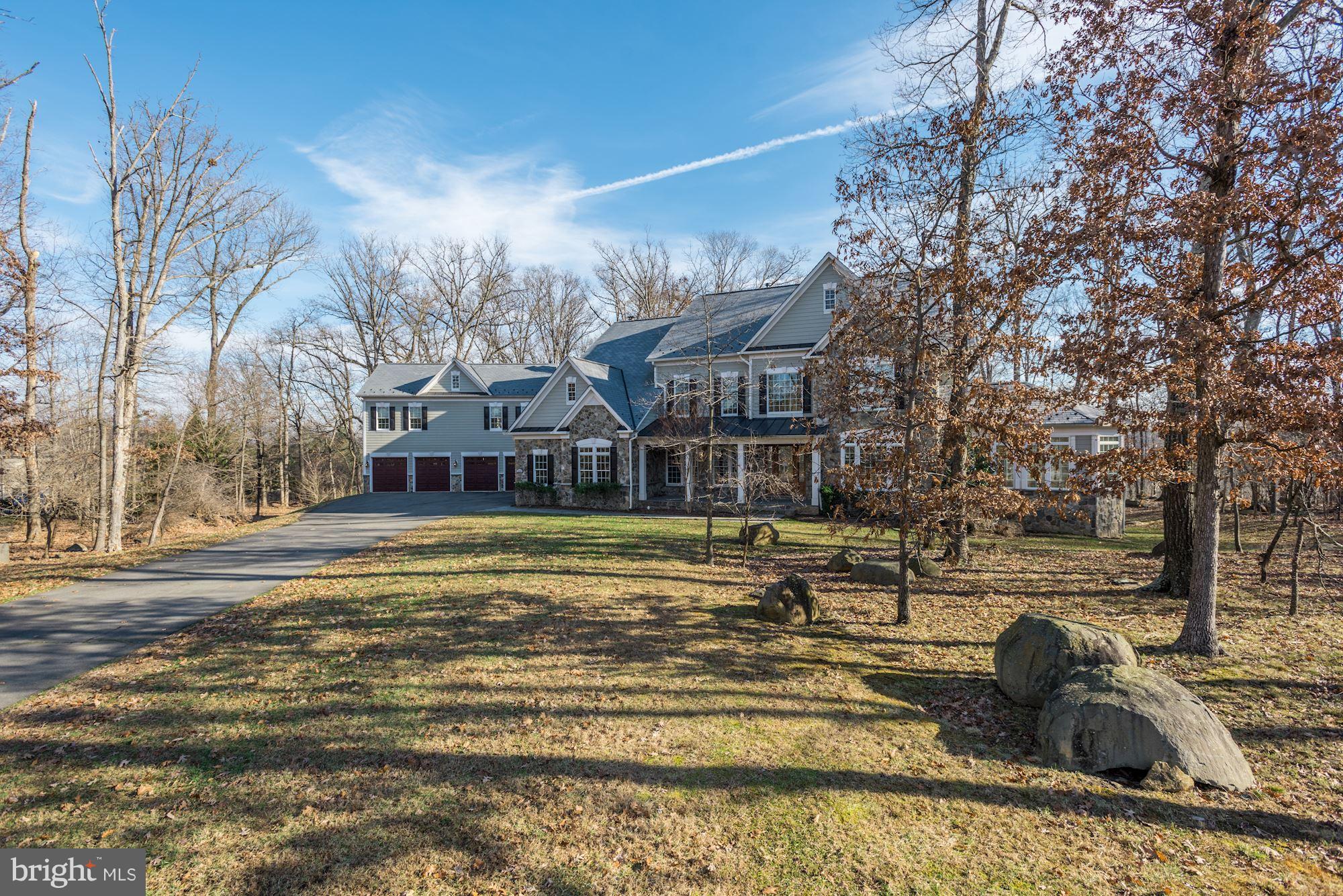 LANSDOWNE ON THE POTOMAC - Residential