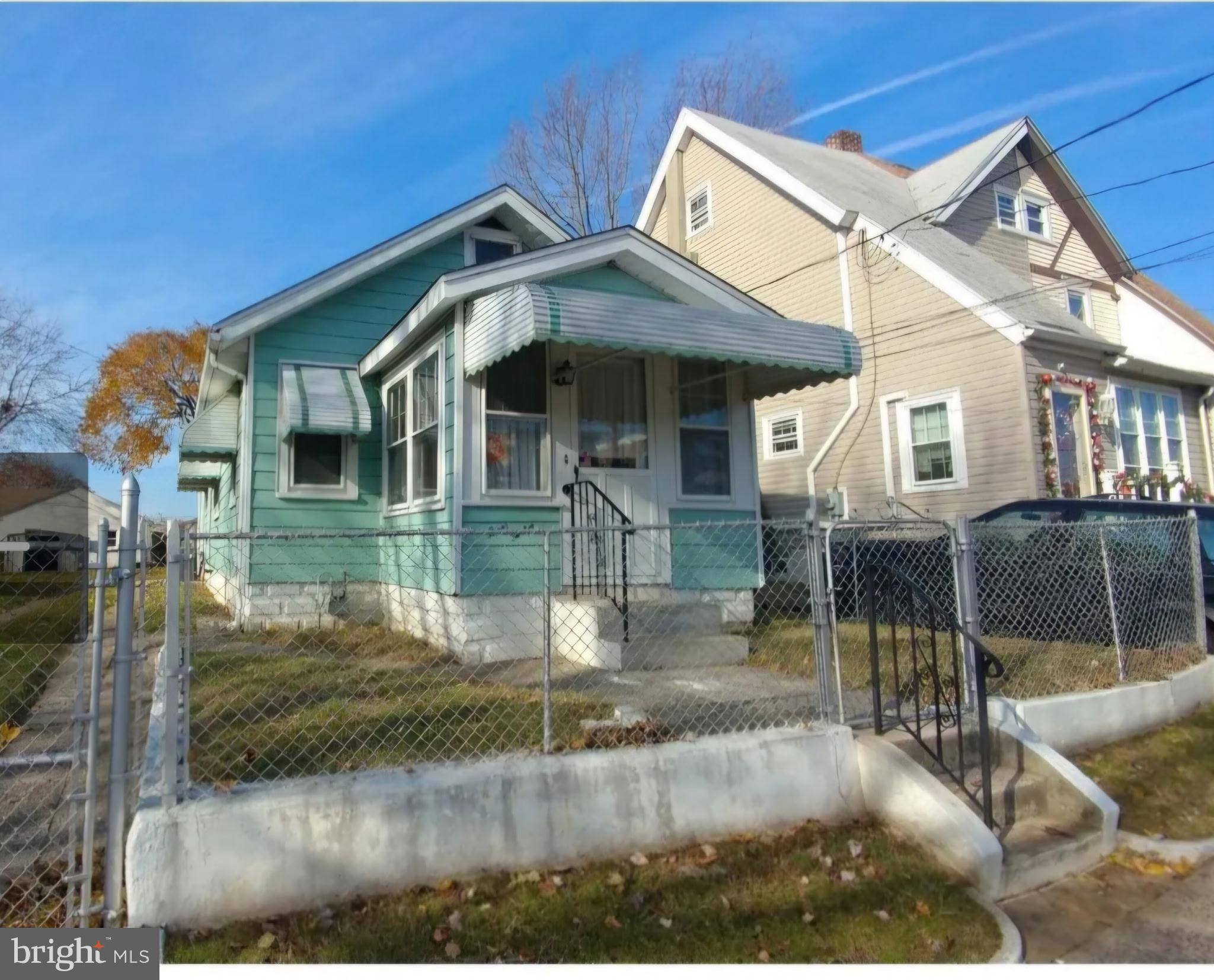 YORKTOWN CROSSING - Residential