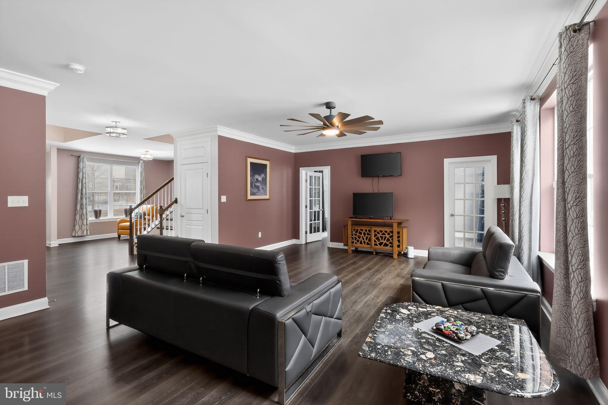 MERIDIAN CROSSING - Residential