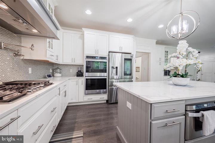 MERIDIAN CROSSING - Residential