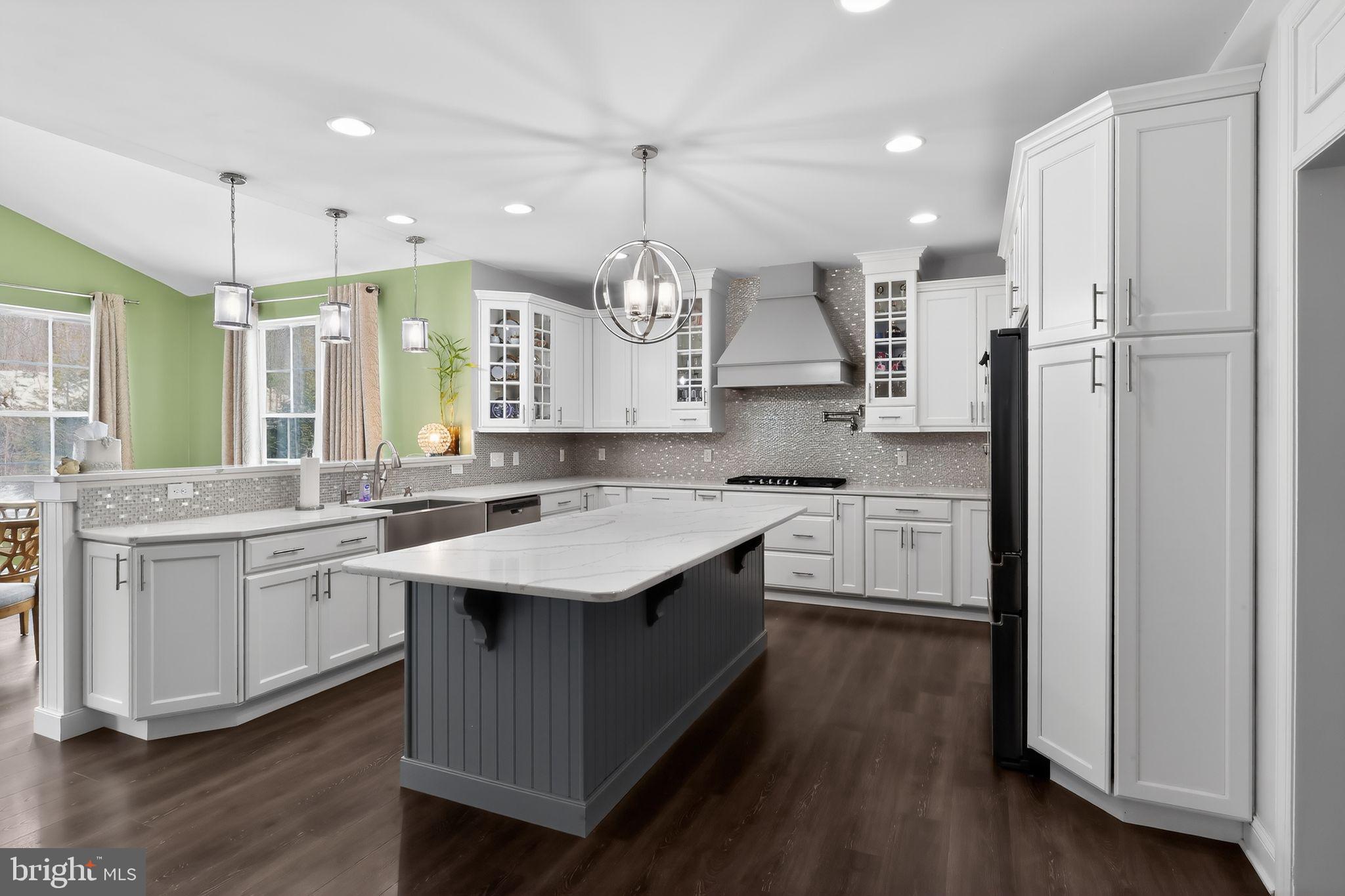 MERIDIAN CROSSING - Residential