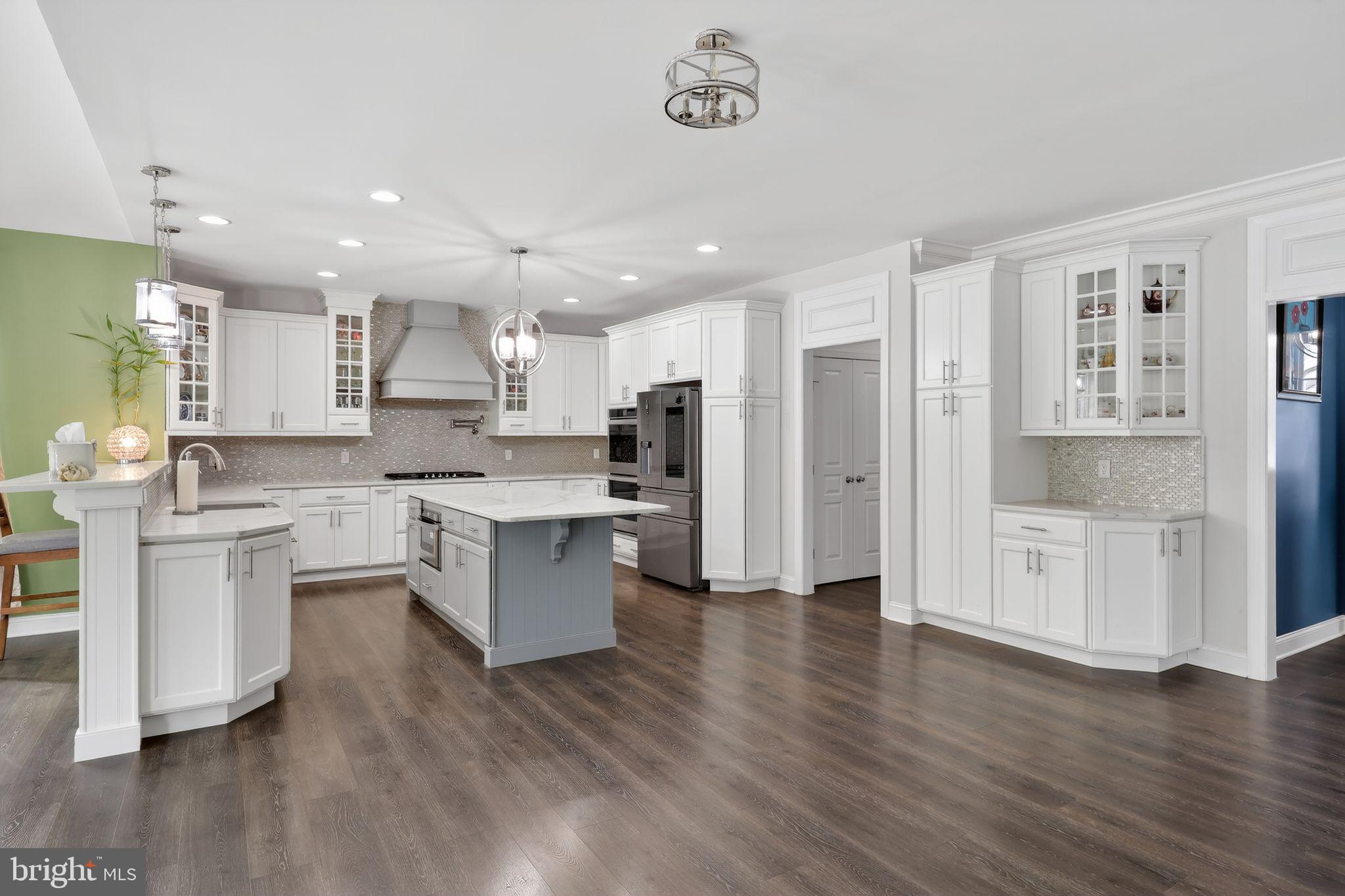 MERIDIAN CROSSING - Residential