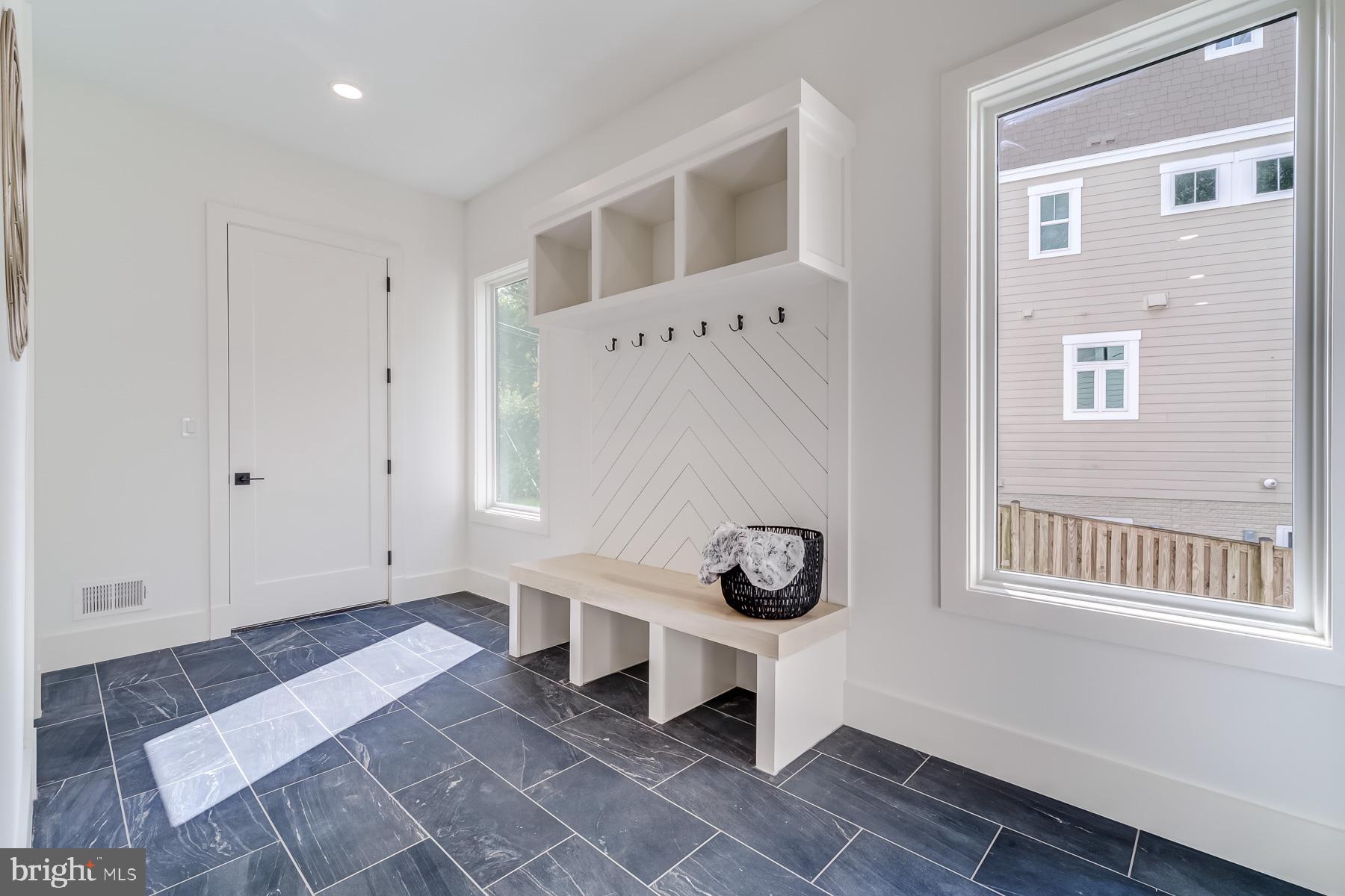 TIBURON - Residential