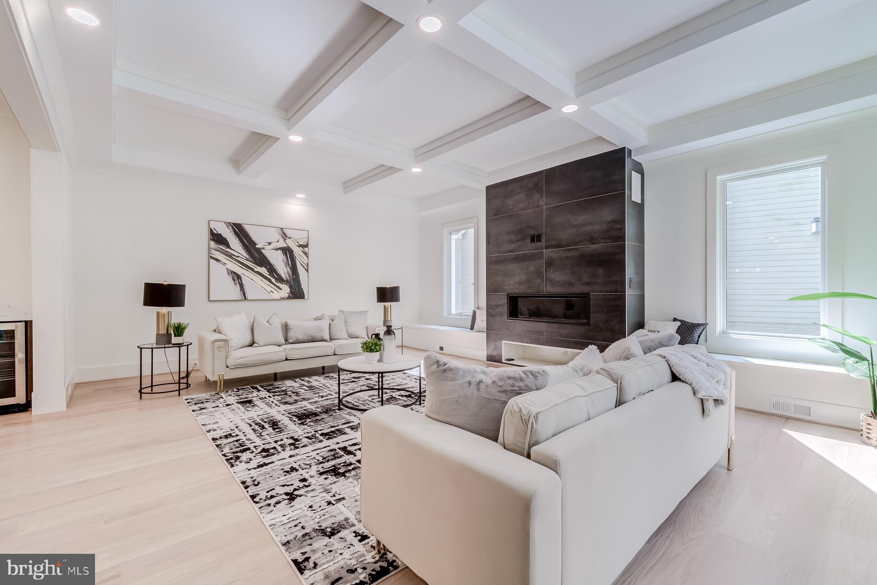 TIBURON - Residential