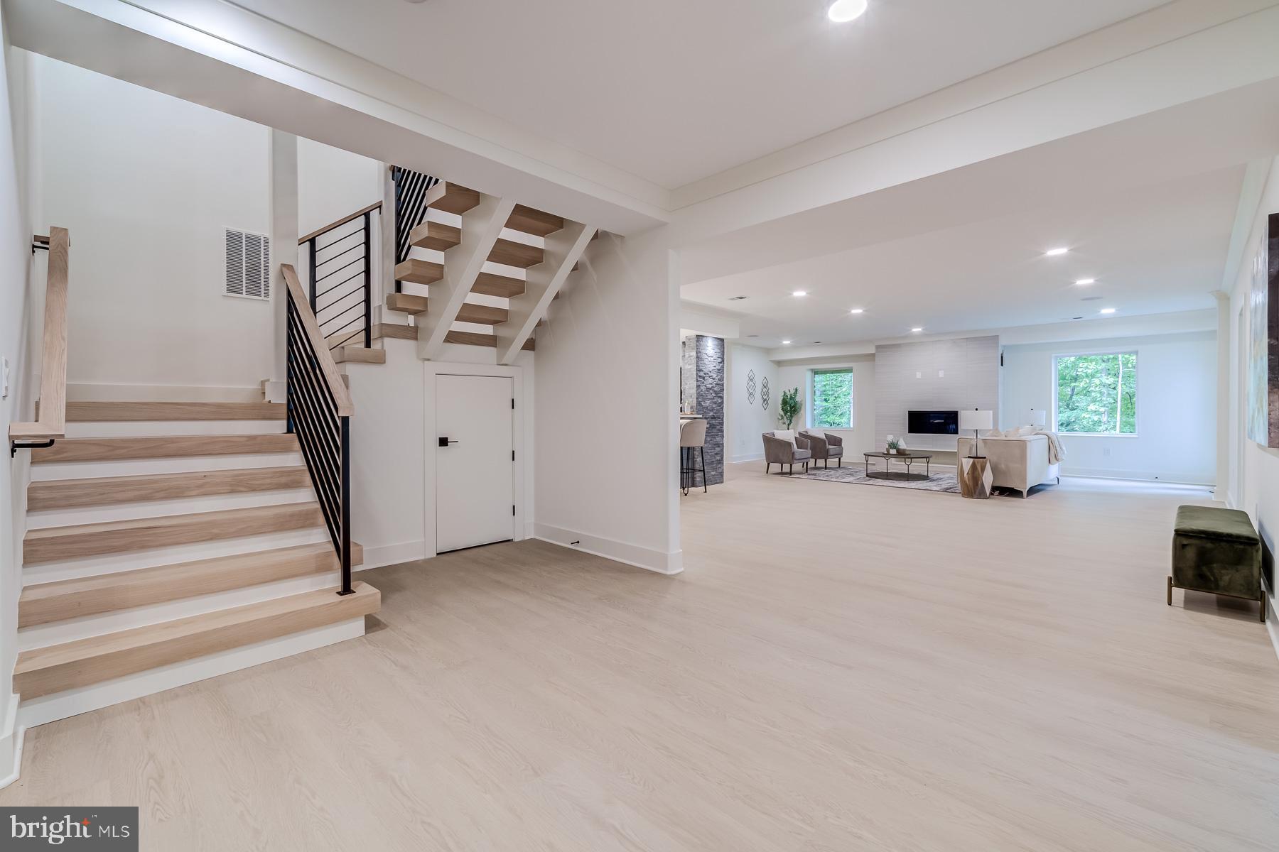 TIBURON - Residential