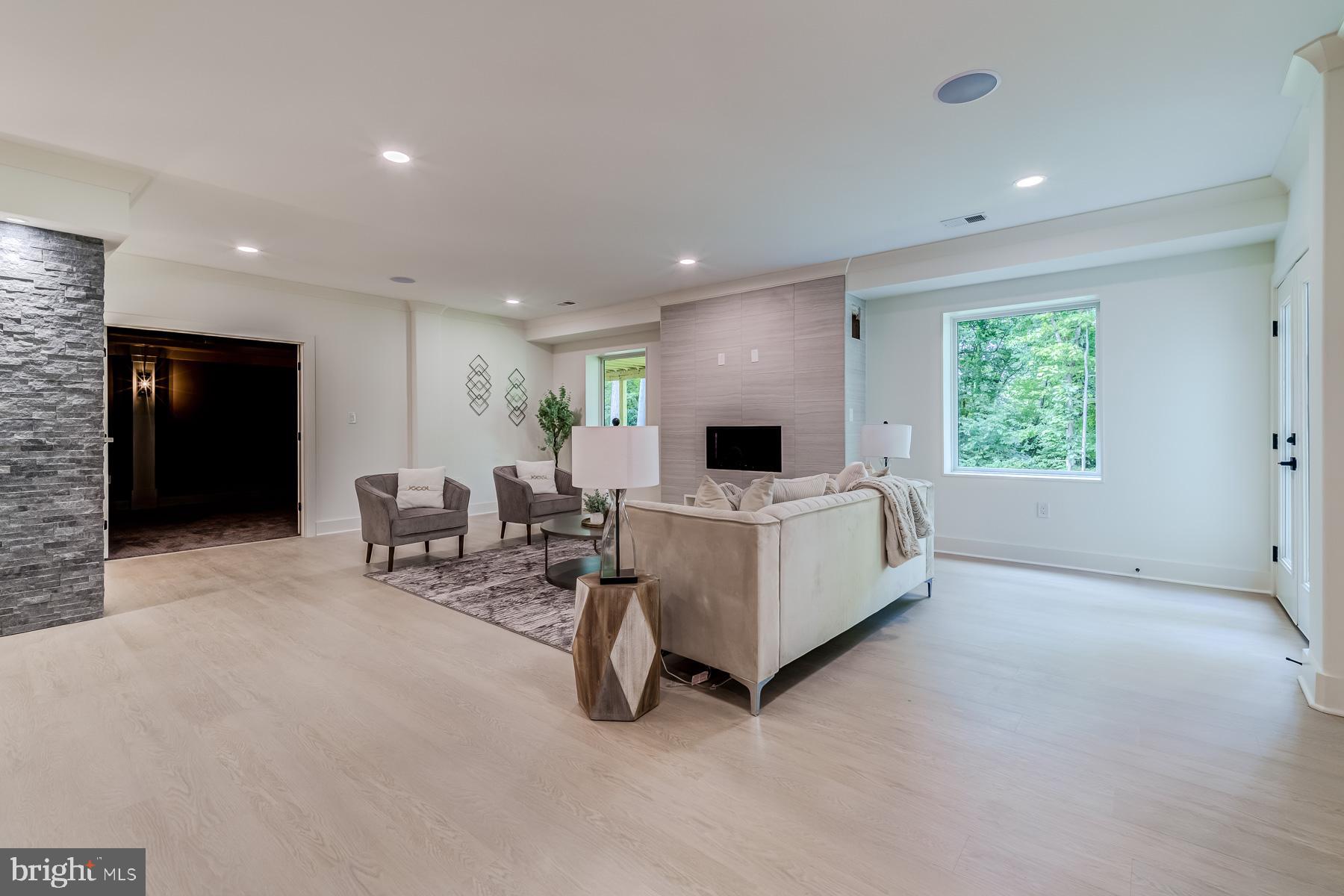 TIBURON - Residential