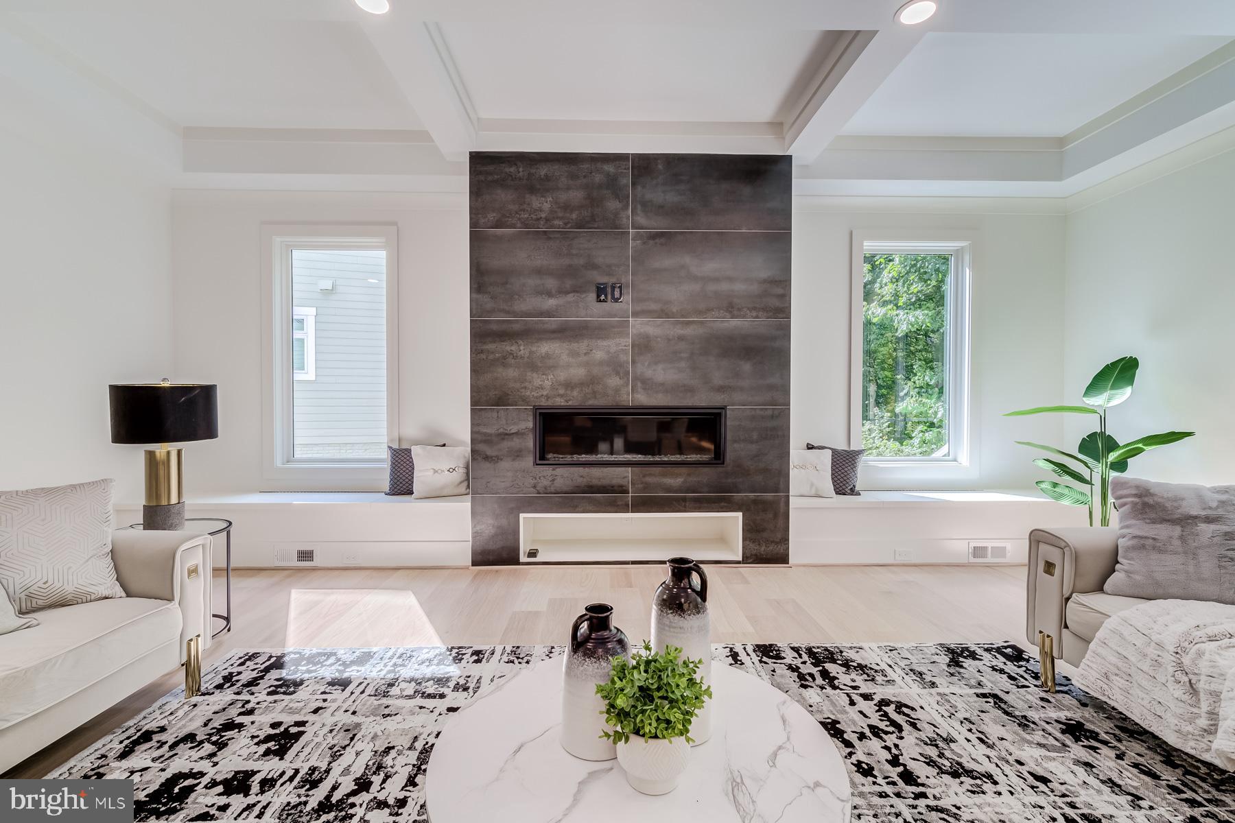 TIBURON - Residential