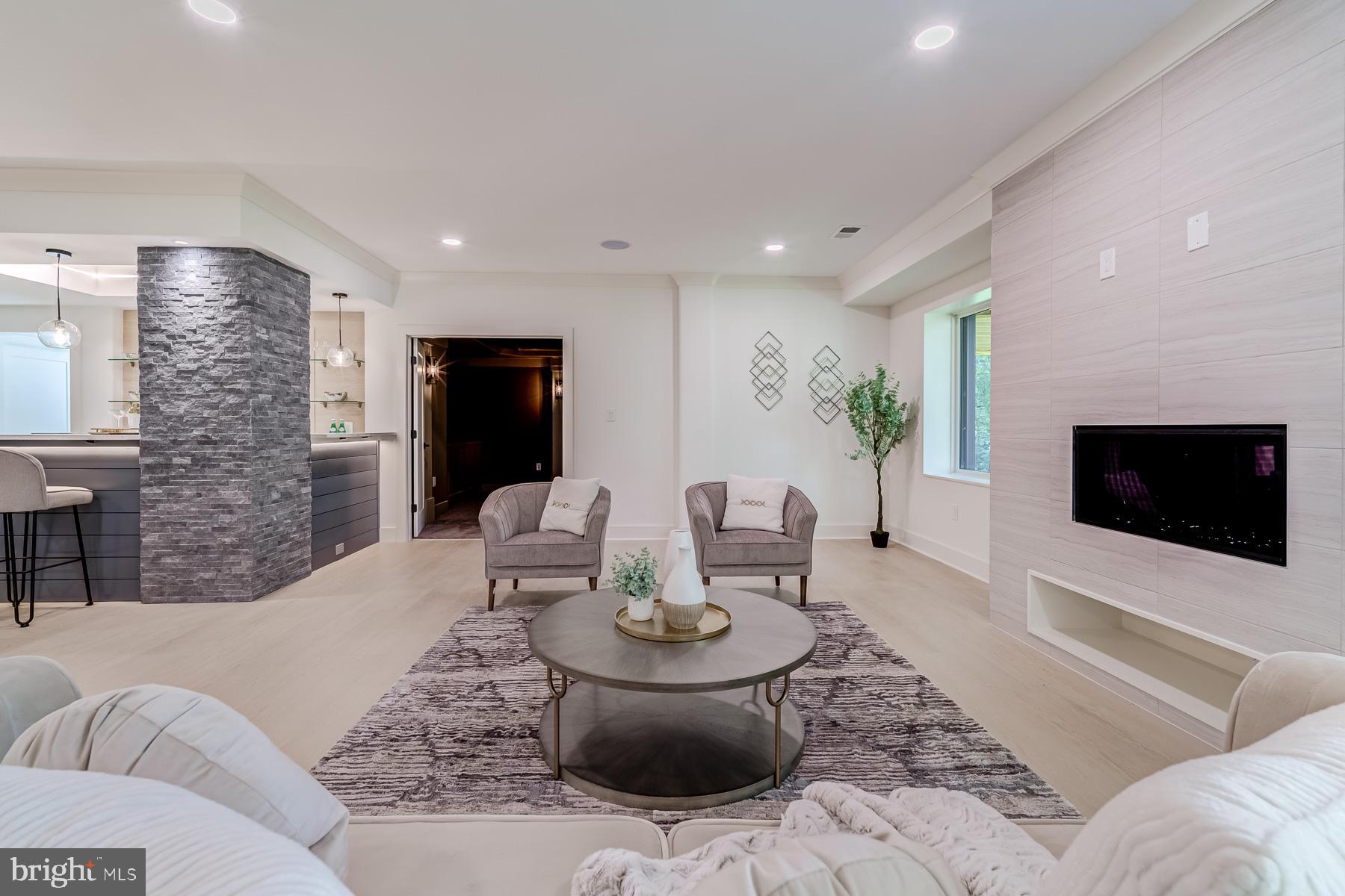 TIBURON - Residential