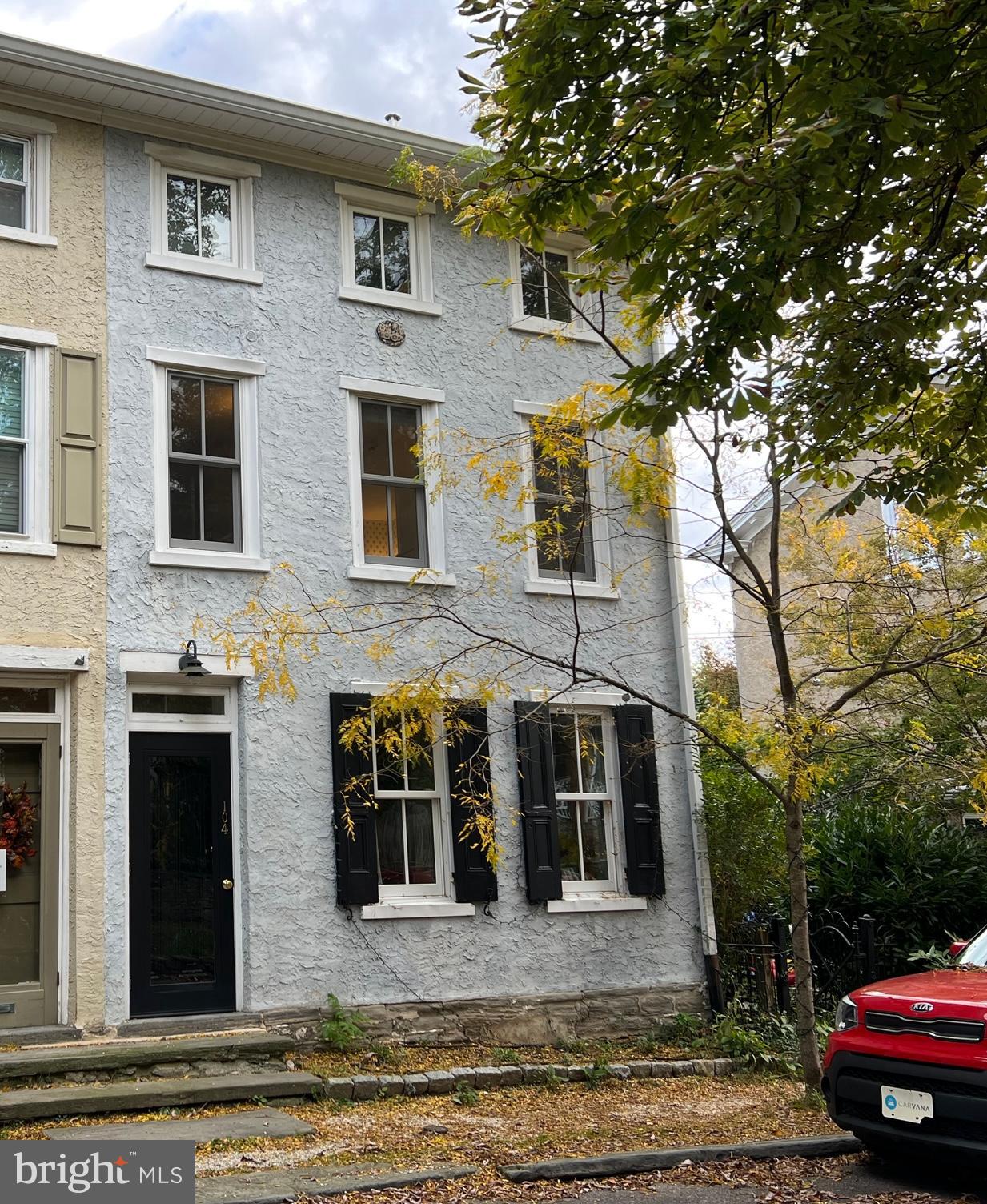 CHESTNUT HILL - Residential Lease