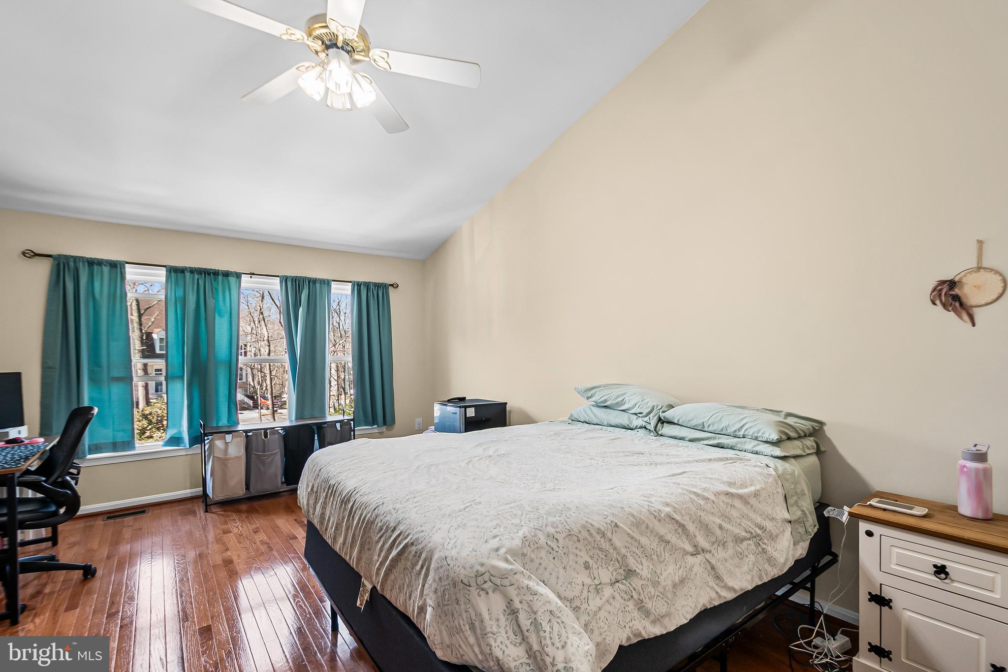 OLDE OAK RIDGE - Residential