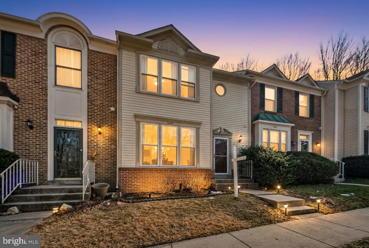 OLDE OAK RIDGE - Residential