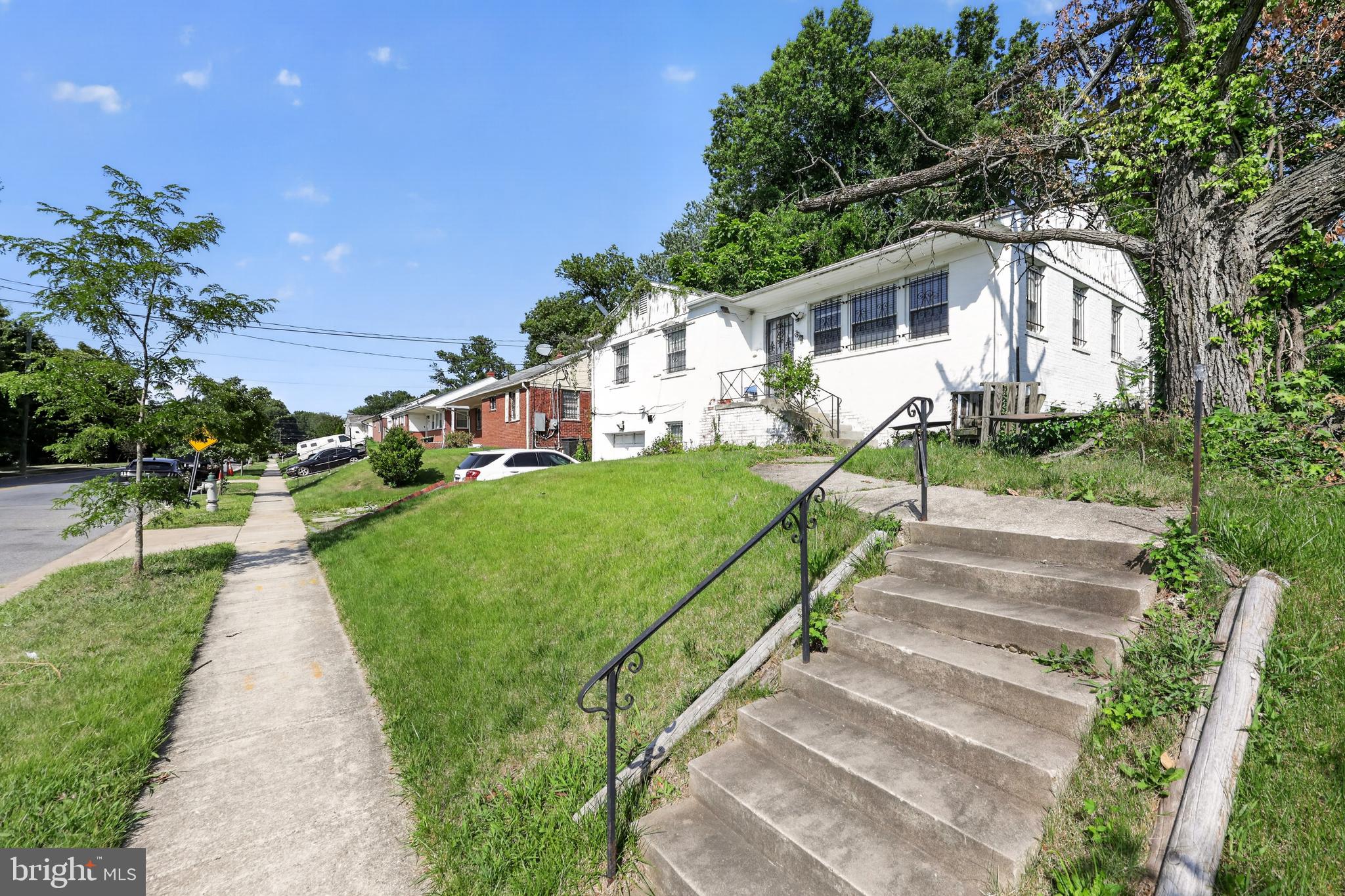 HILLCREST ESTATES - Residential