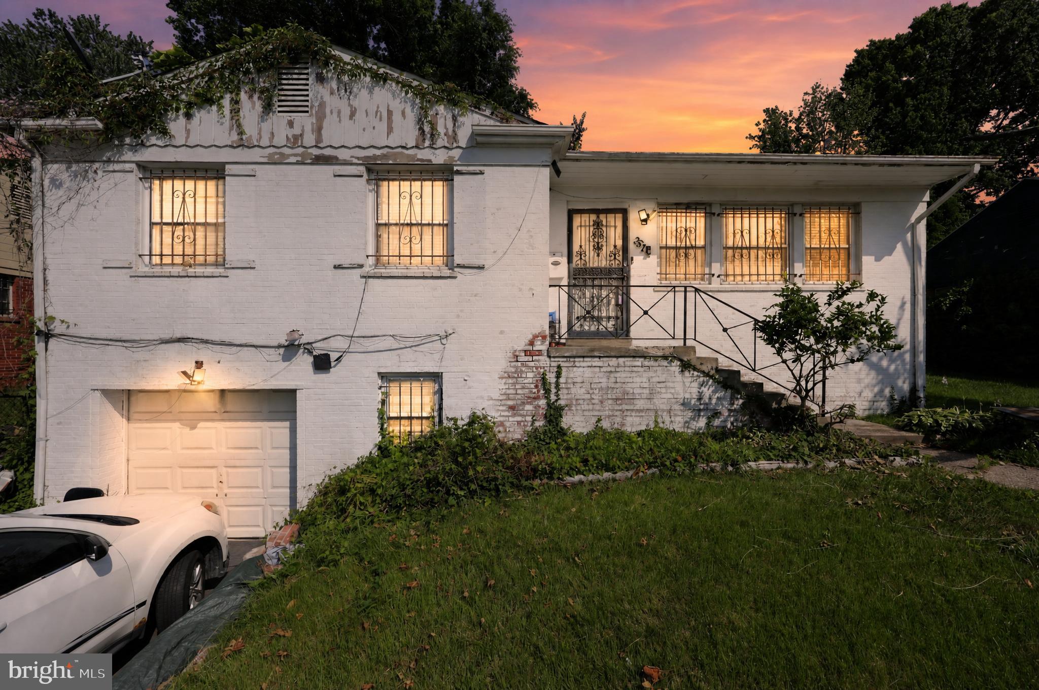 HILLCREST ESTATES - Residential