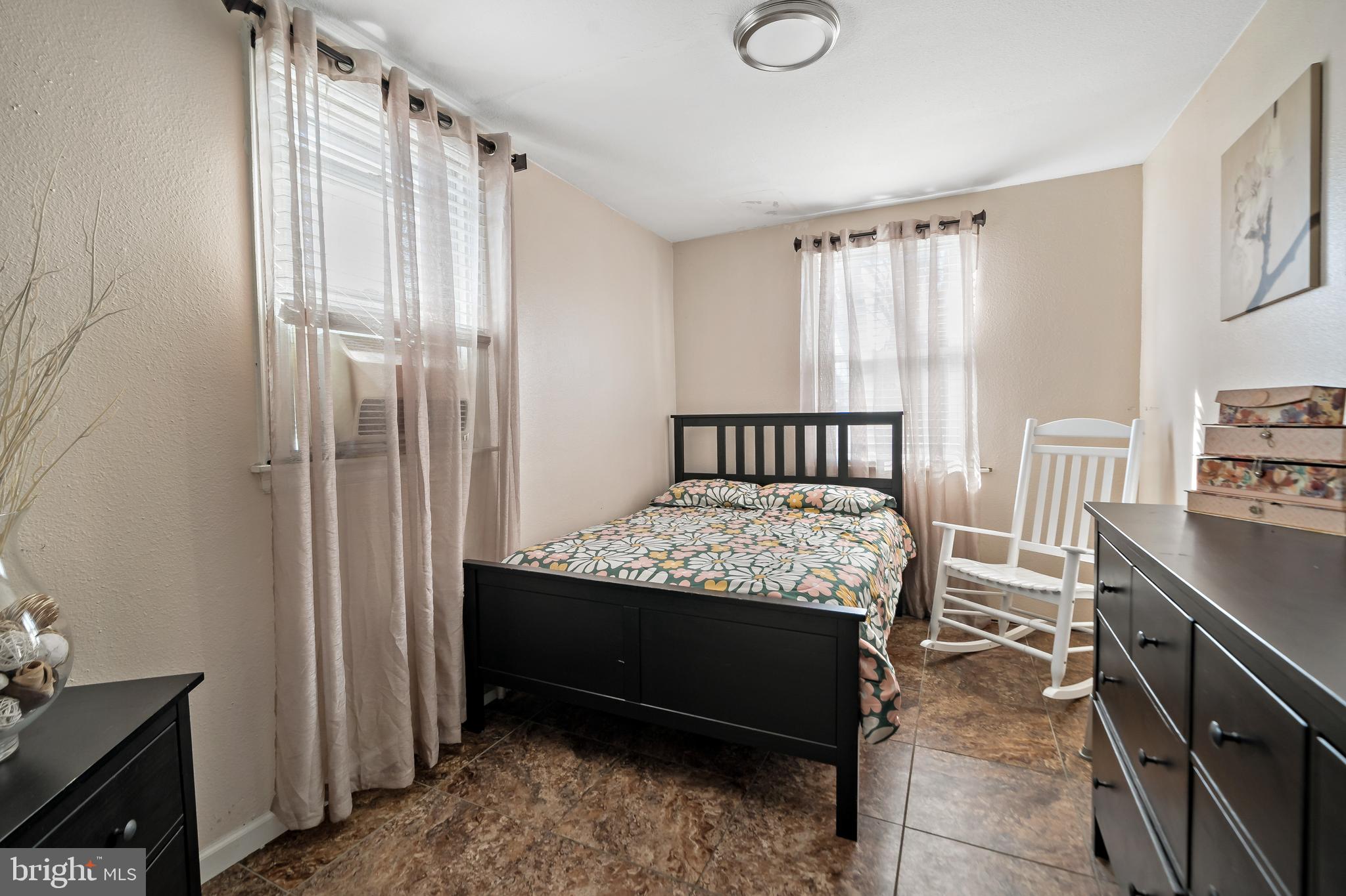 JUNIATA - Residential
