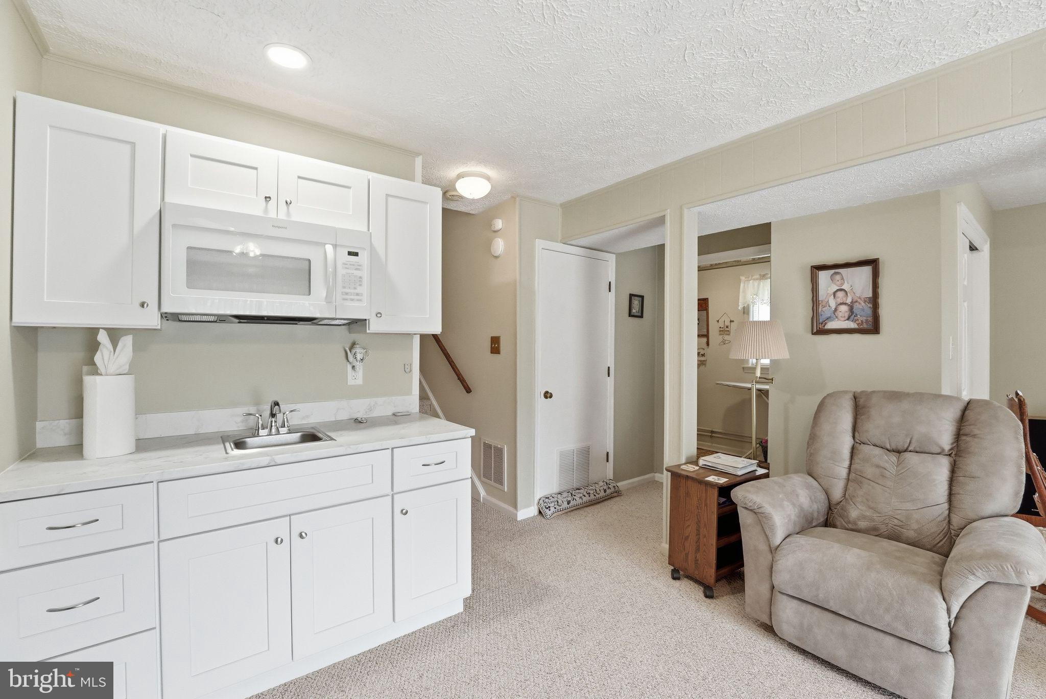 SUNSET HILLS - Residential