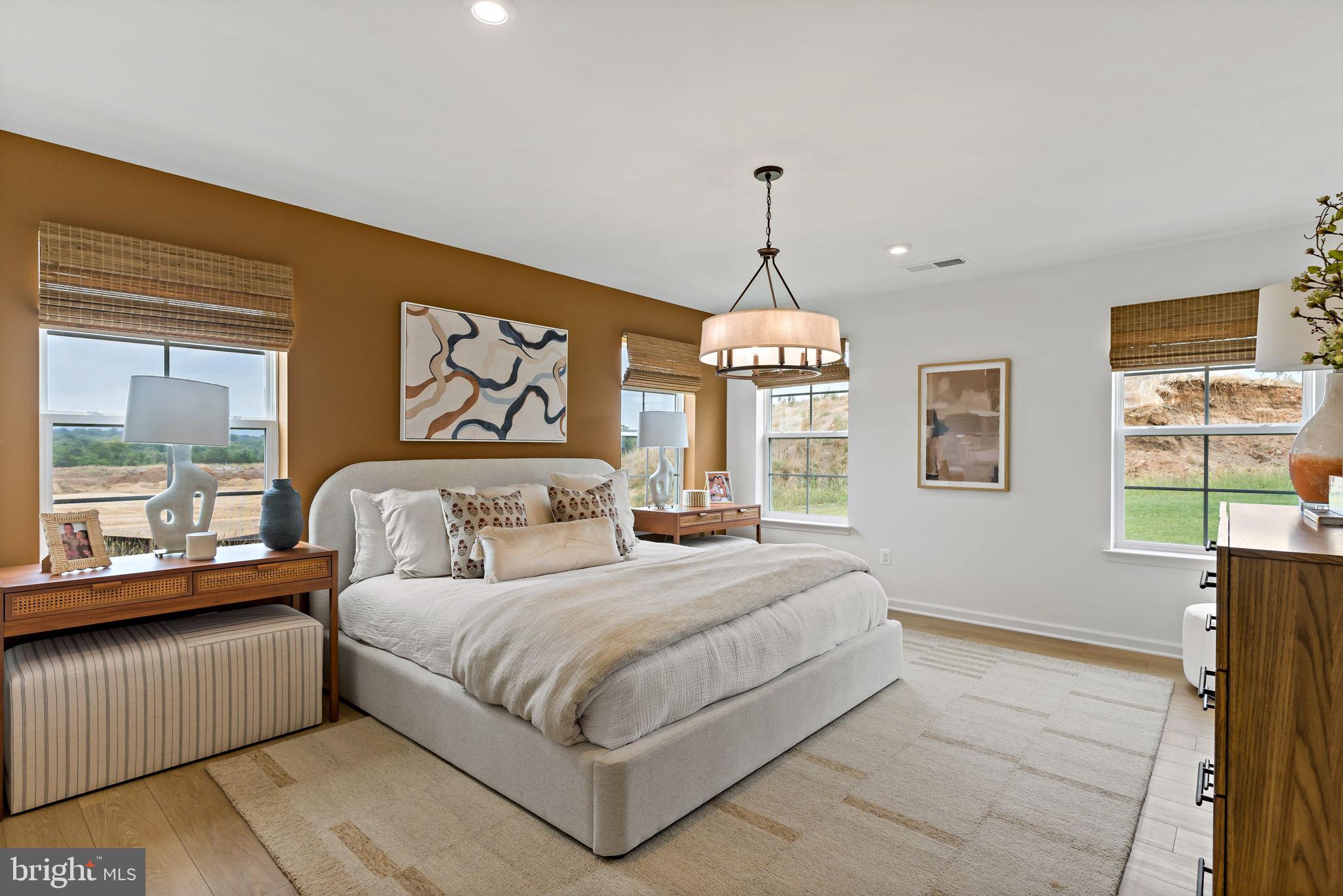 KING'S CROSSING - Residential