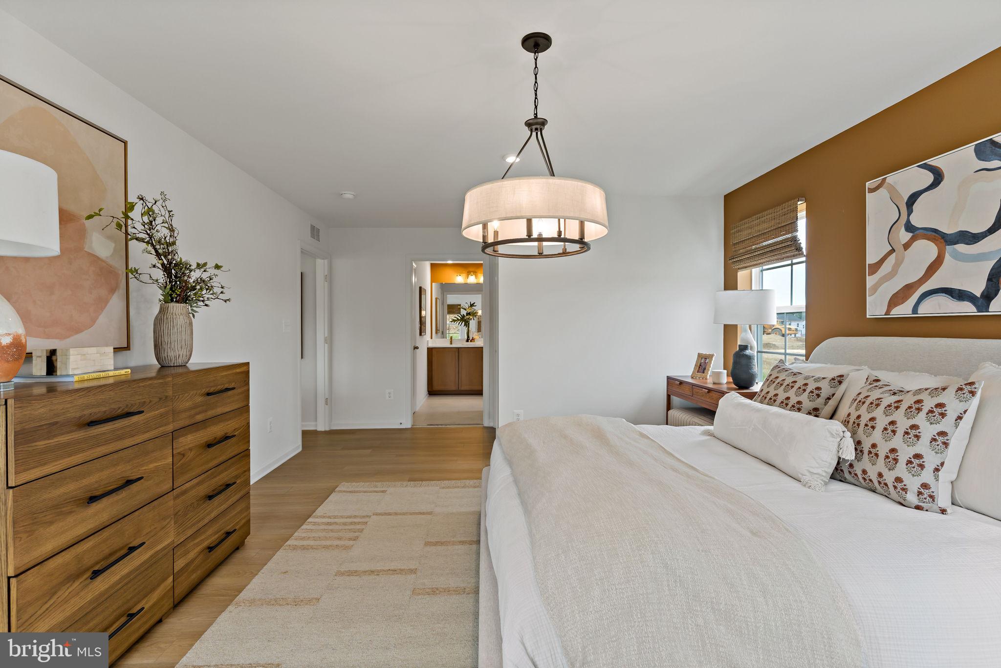 KING'S CROSSING - Residential
