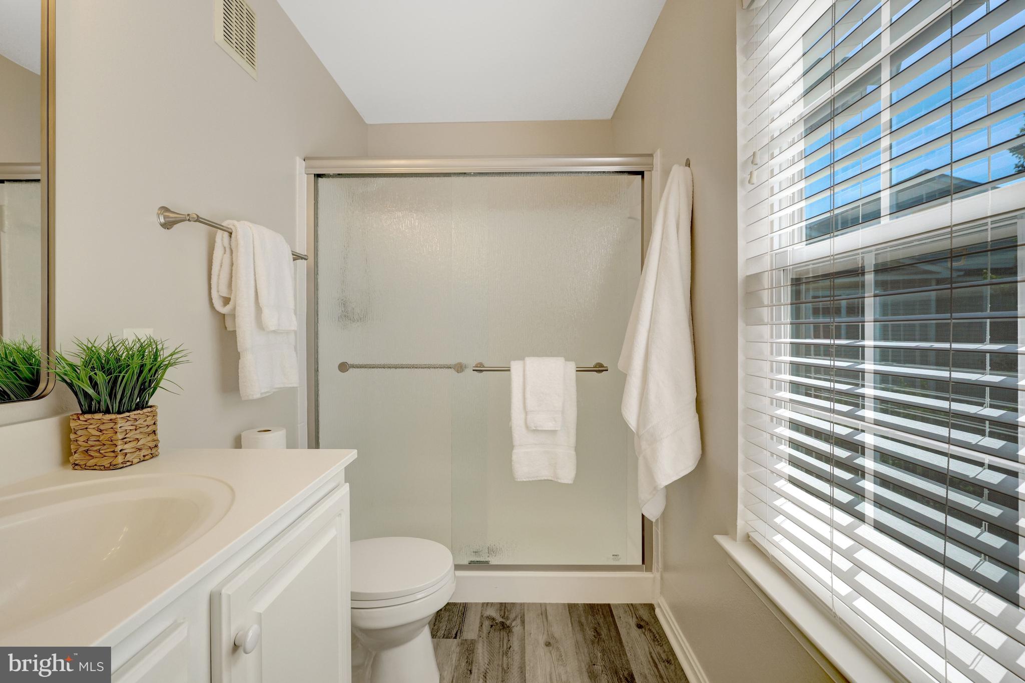FOX MILL STATION - Residential