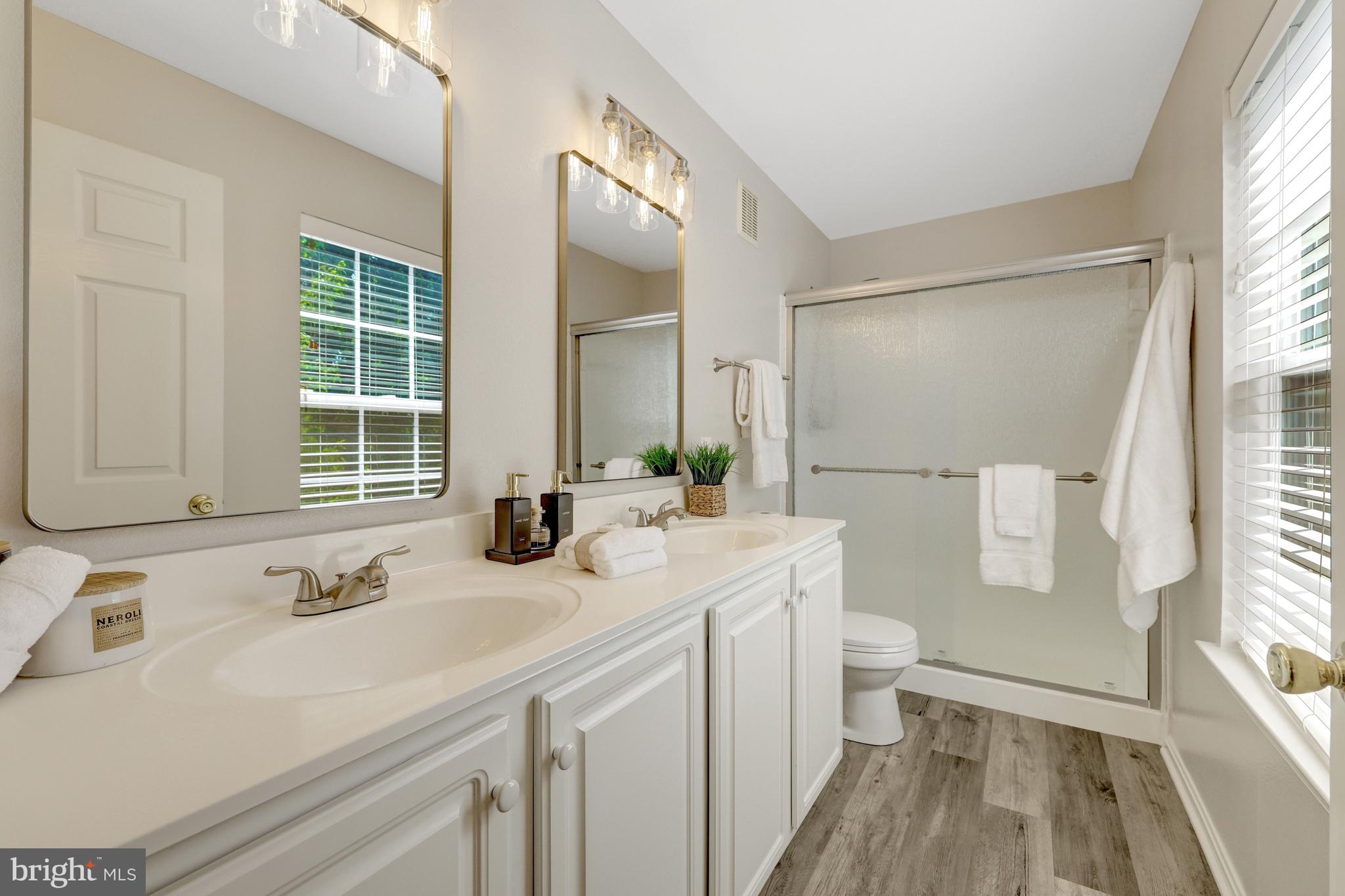 FOX MILL STATION - Residential