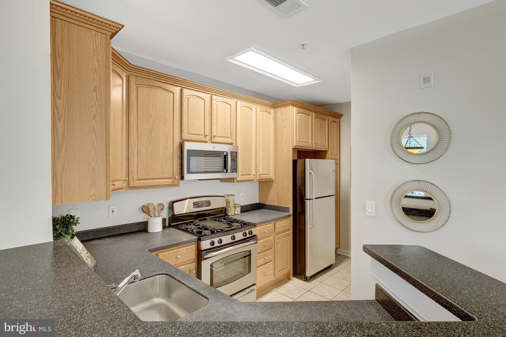FOX MILL STATION - Residential