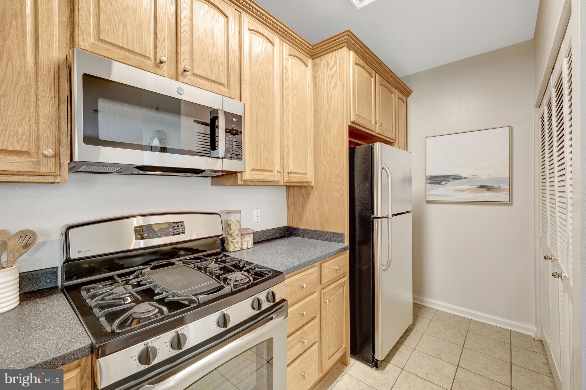FOX MILL STATION - Residential