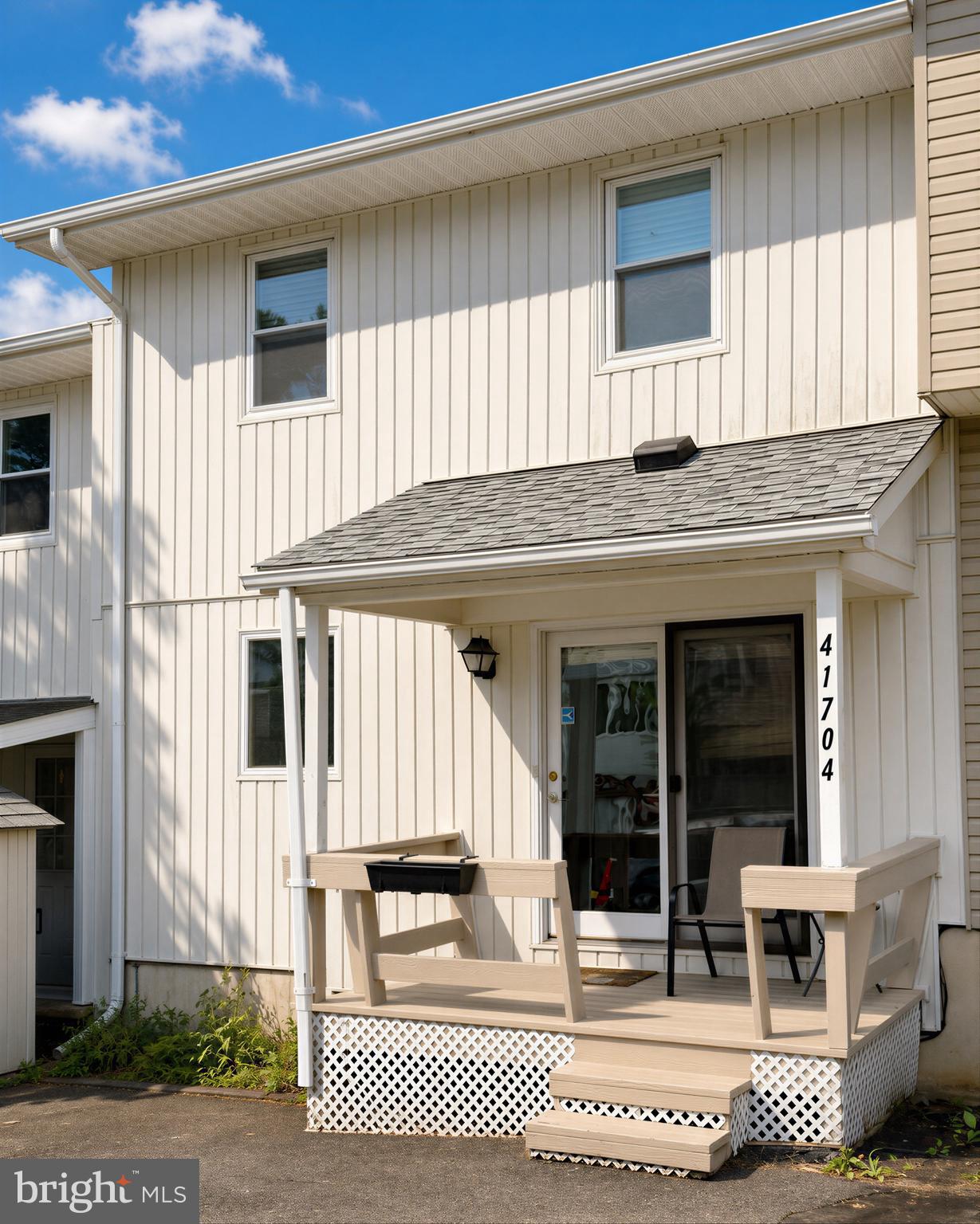 COURT PLAZA TOWNHOUSES - Residential