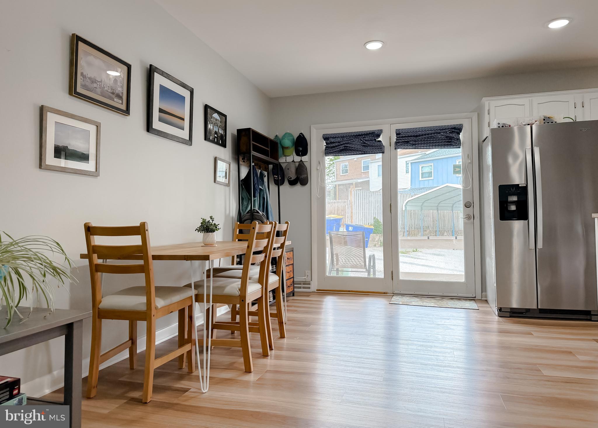 COURT PLAZA TOWNHOUSES - Residential