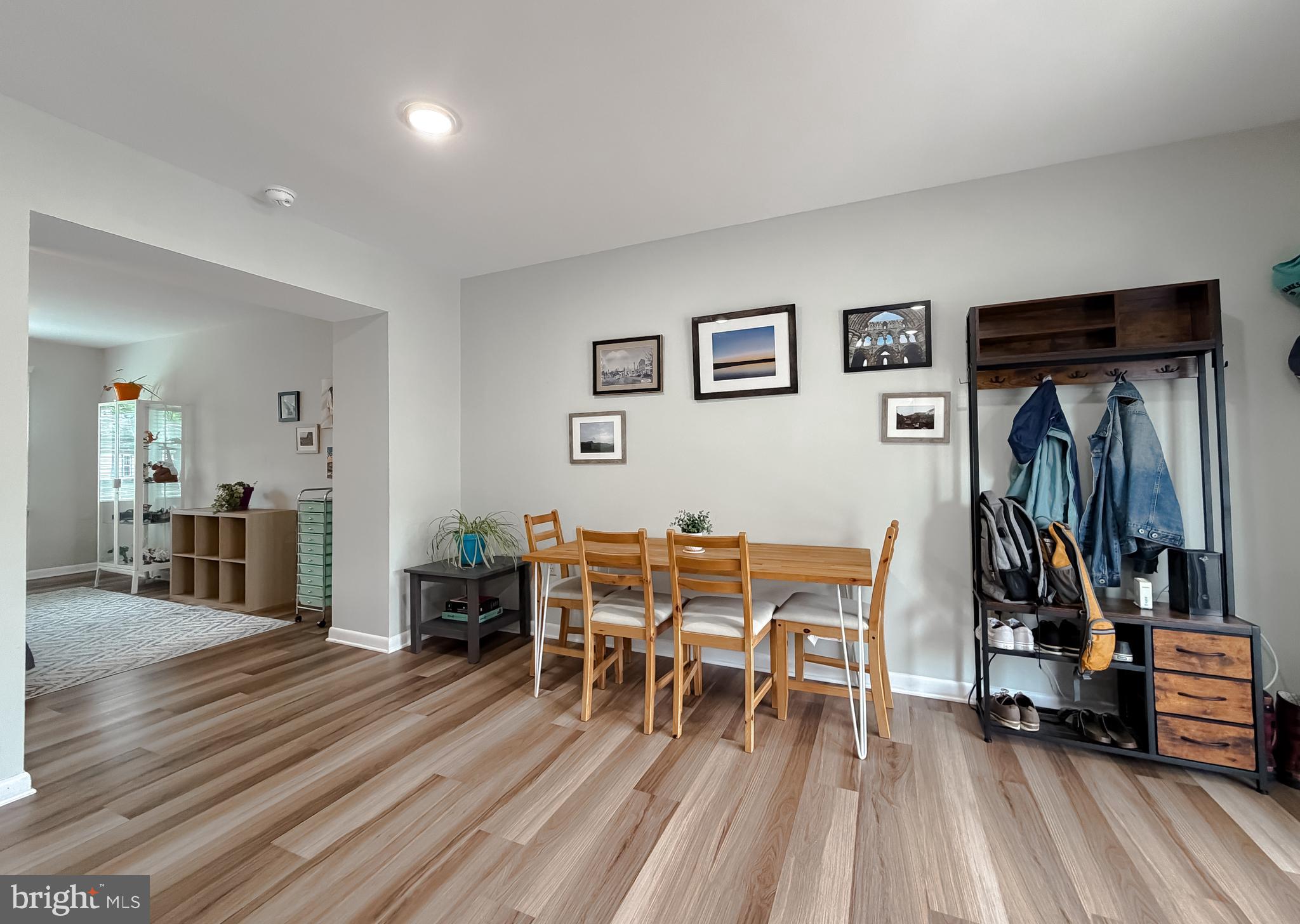 COURT PLAZA TOWNHOUSES - Residential