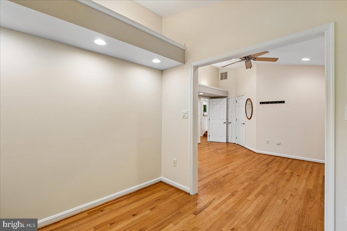 DAVIDSONVILLE - Residential